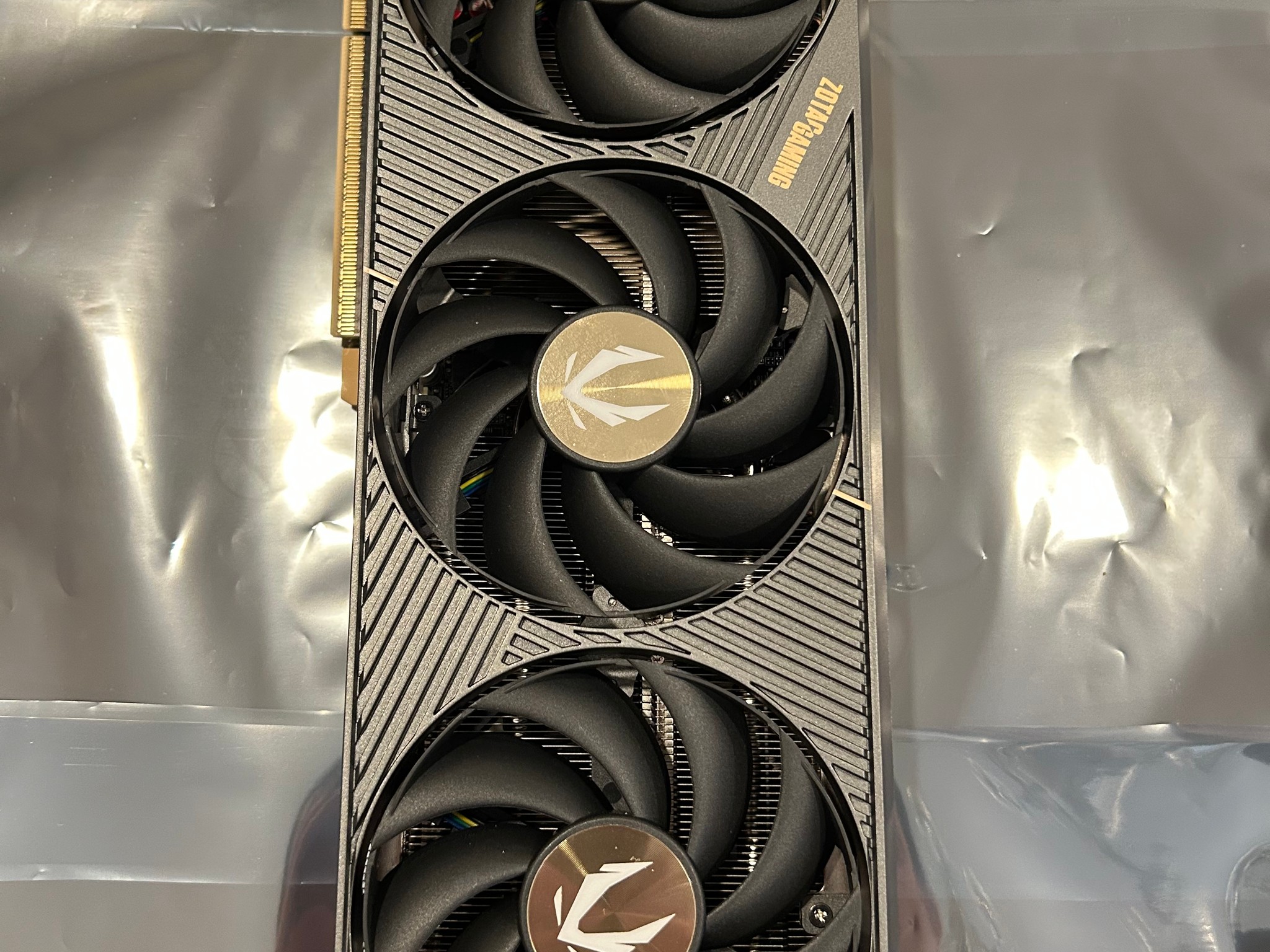 ZOTAC Gaming GeForce RTX 5070 Solid OC 12GB