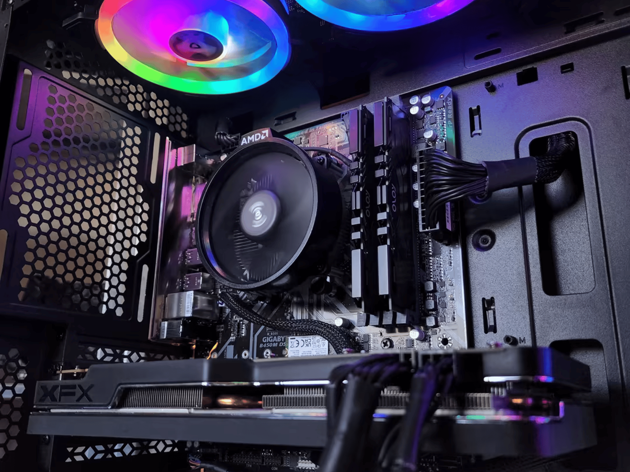 AMD Ryzen 3 1200 // AMD Radeon R9 280 3GB // Oloy 16GB 