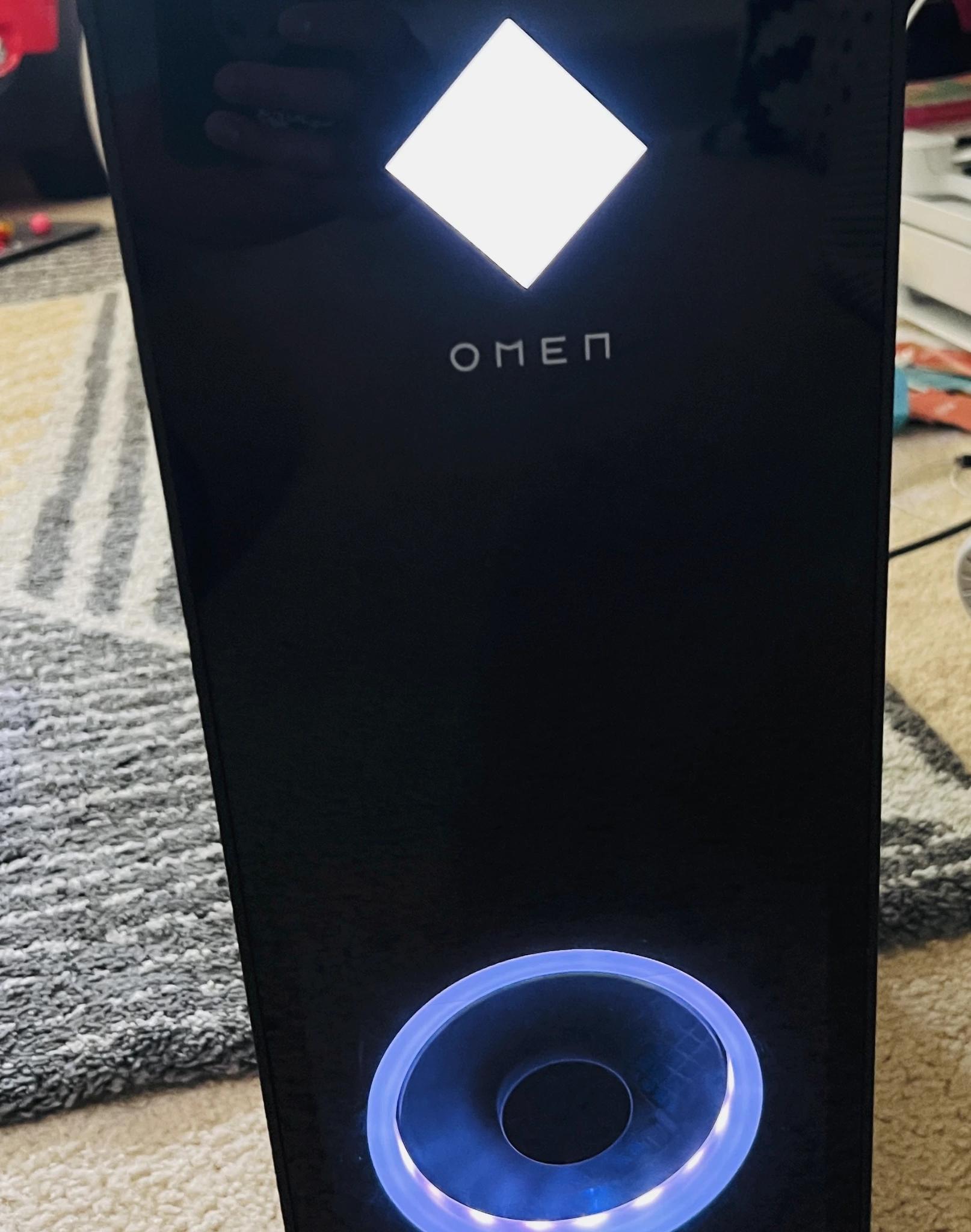 HP Omen 30L Ryzen 5 5600x 16gb Ram Team Tforce Delta RTX 3060 240 ssd nvme