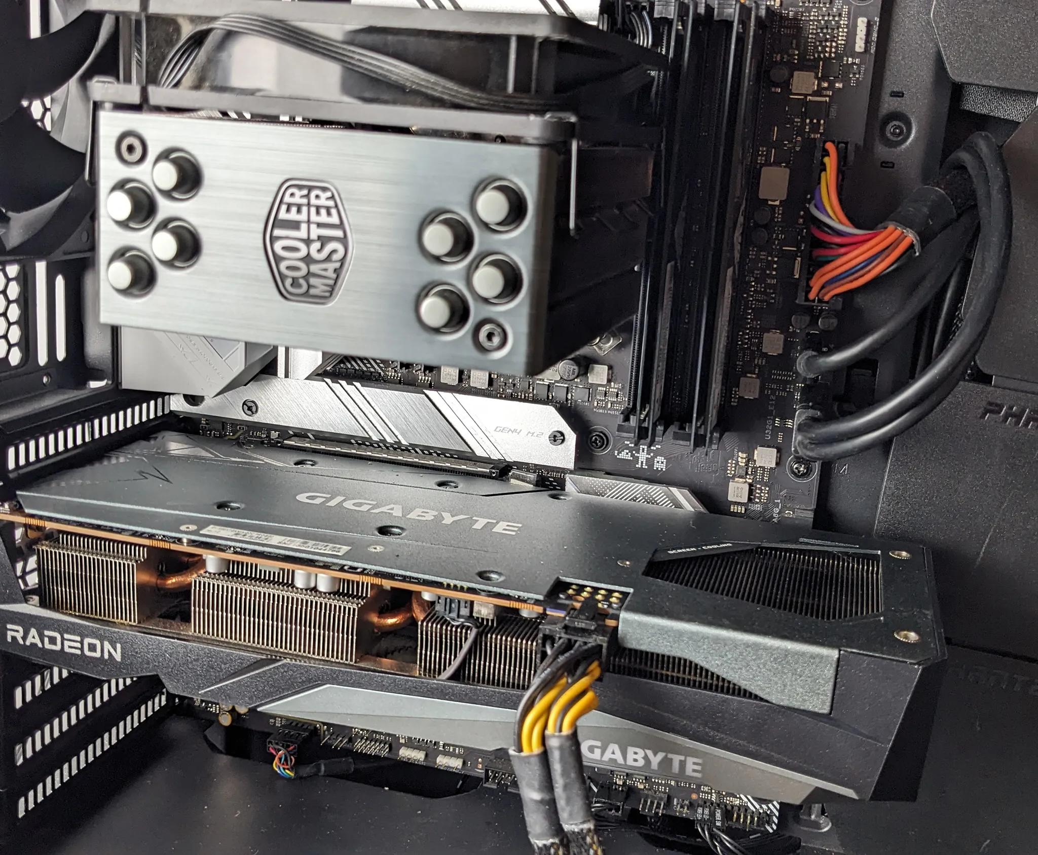 GamerSxin Custom 6600 XT 11600K 16GB 3200mhz 1TB NVMe