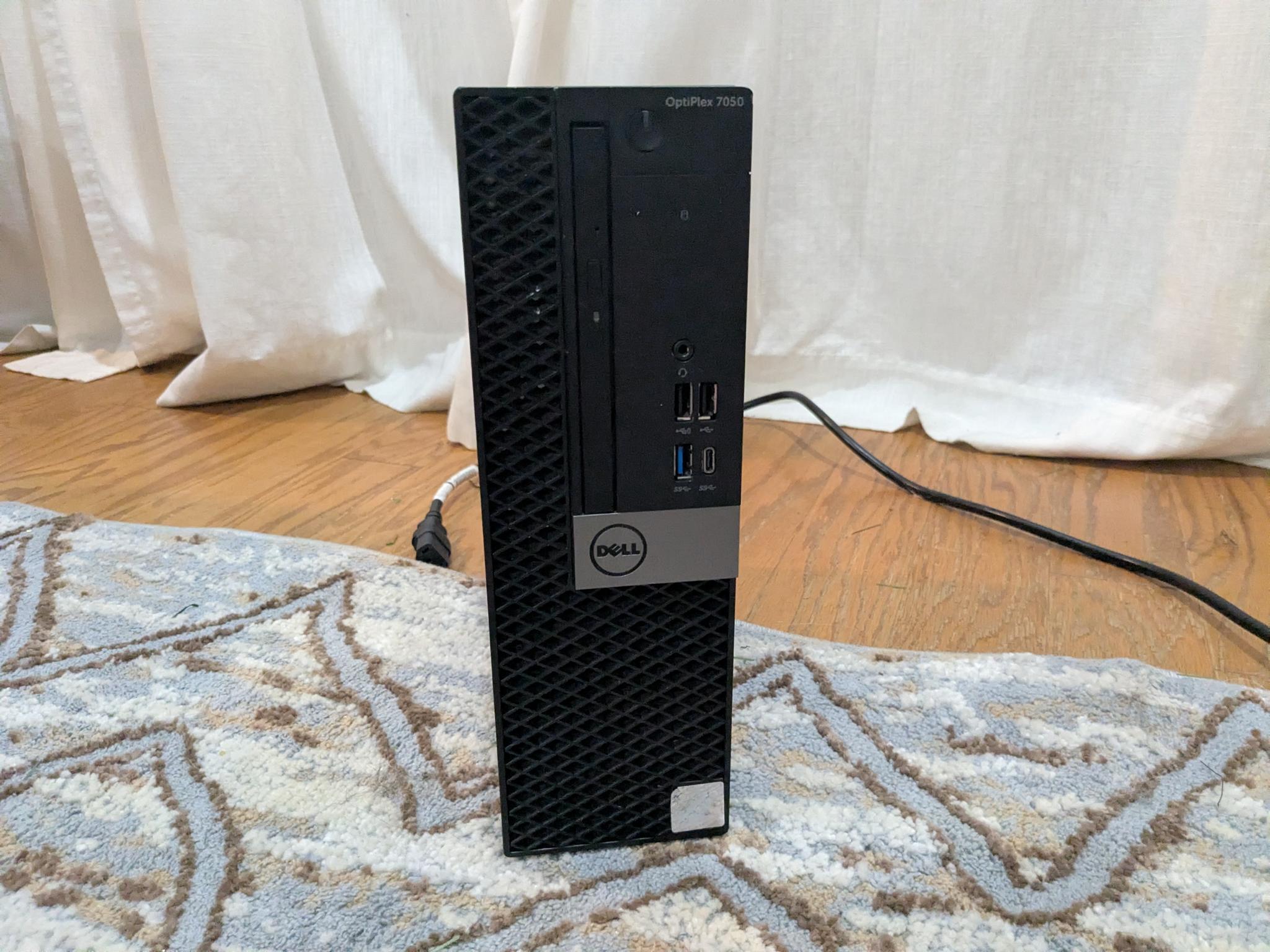 Minecraft/Roblox PC | Windows 11 | i5-7400, 16GB RAM, 250GB SSD, 2GB Nvidia, WiFi