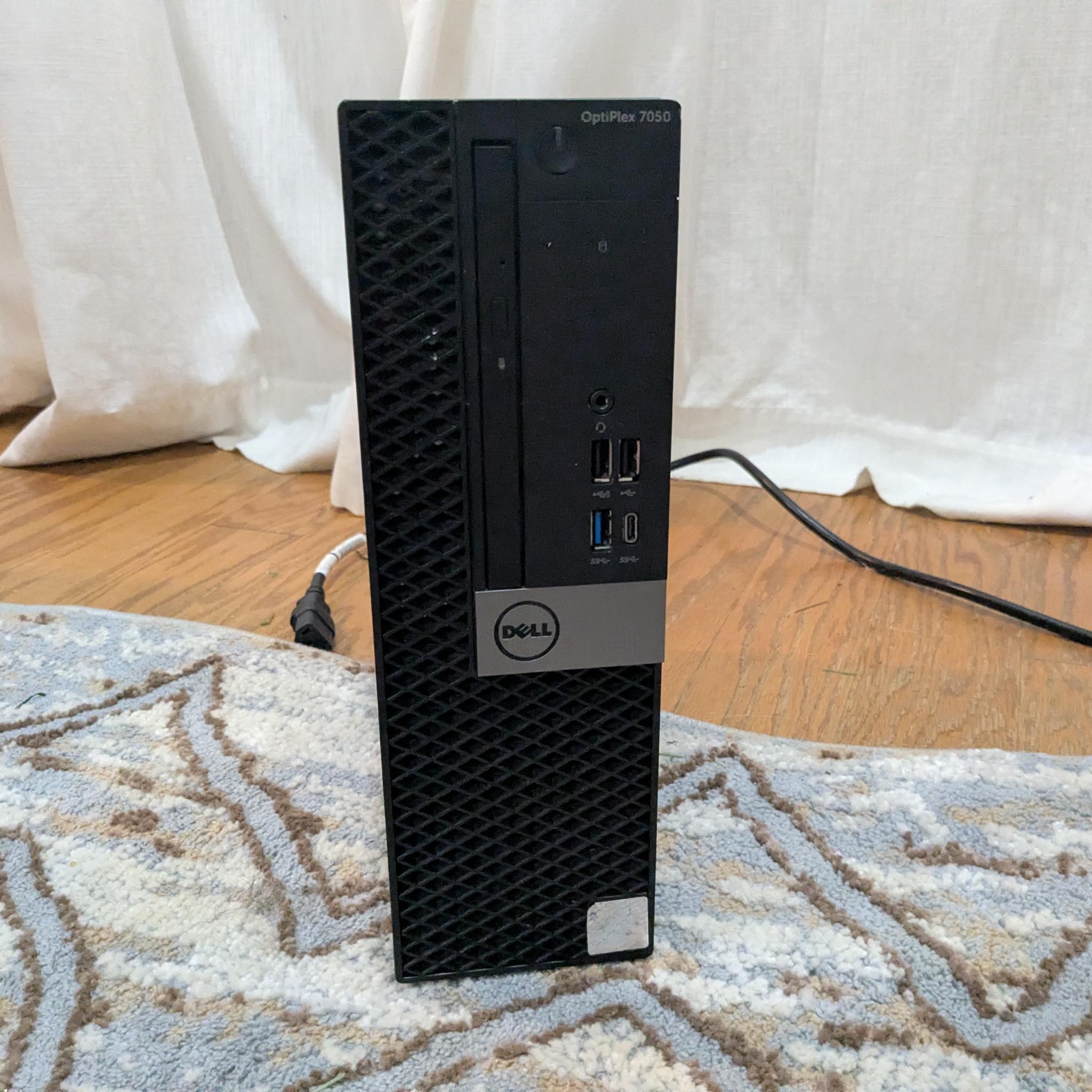 Minecraft/Roblox PC | Windows 11 | i5-7400, 16GB RAM, 250GB SSD, 2GB Nvidia, WiFi