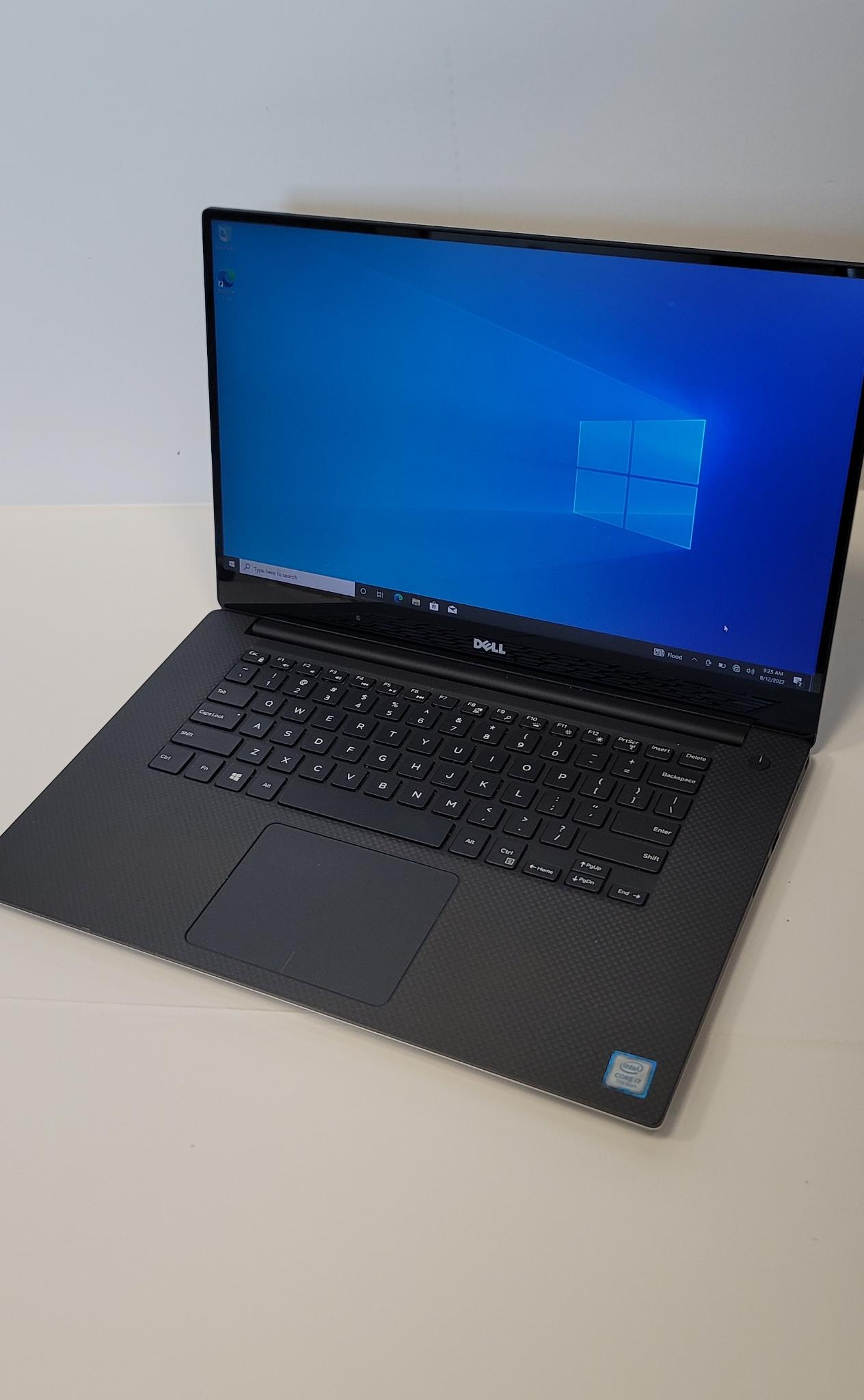Dell Precision 5520. Intel I7-7820HQ. 32g RAM. 1tb ssd. Nvidia Quadro M1200