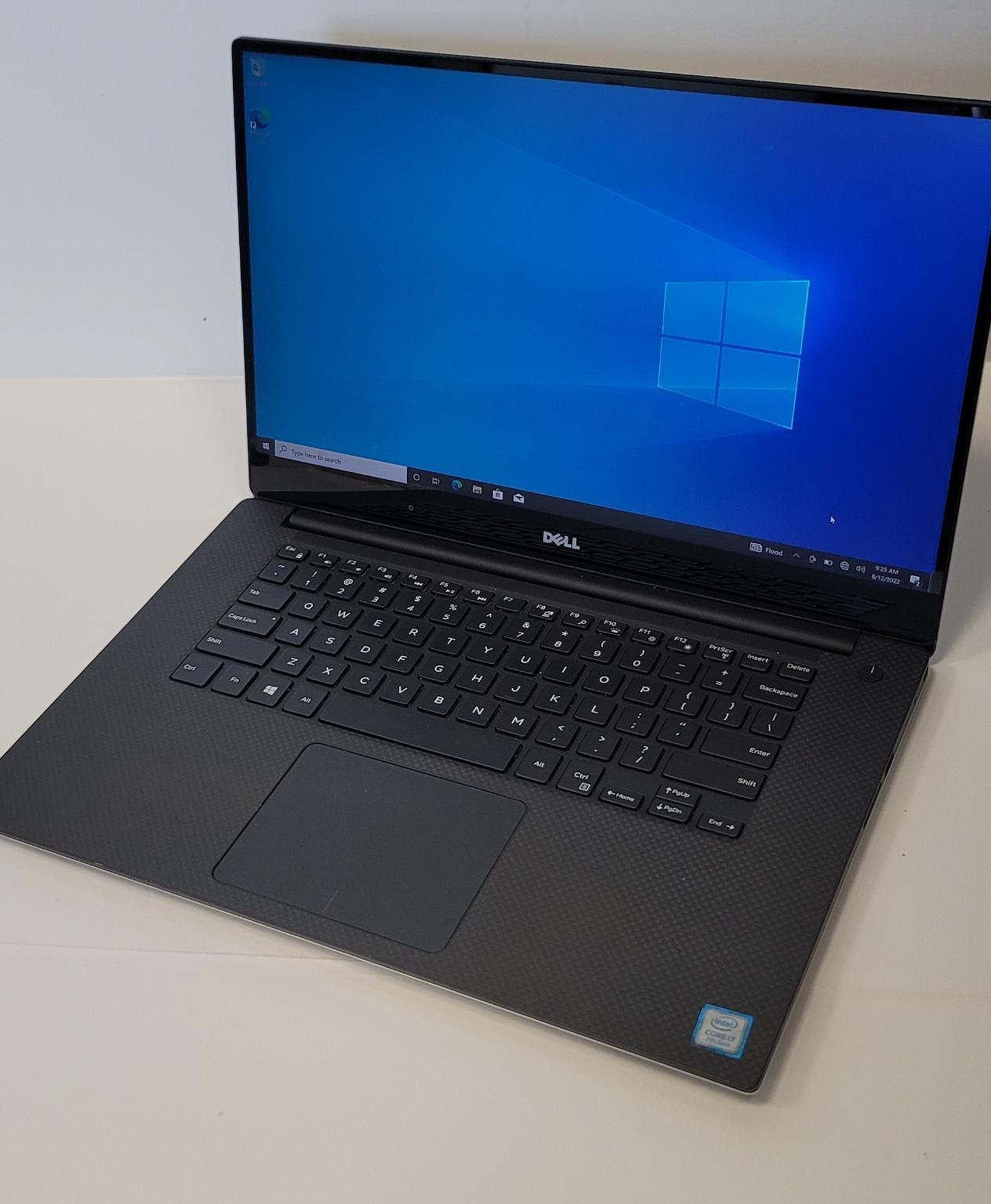 Dell Precision 5520. Intel I7-7820HQ. 32g RAM. 1tb ssd. Nvidia Quadro M1200