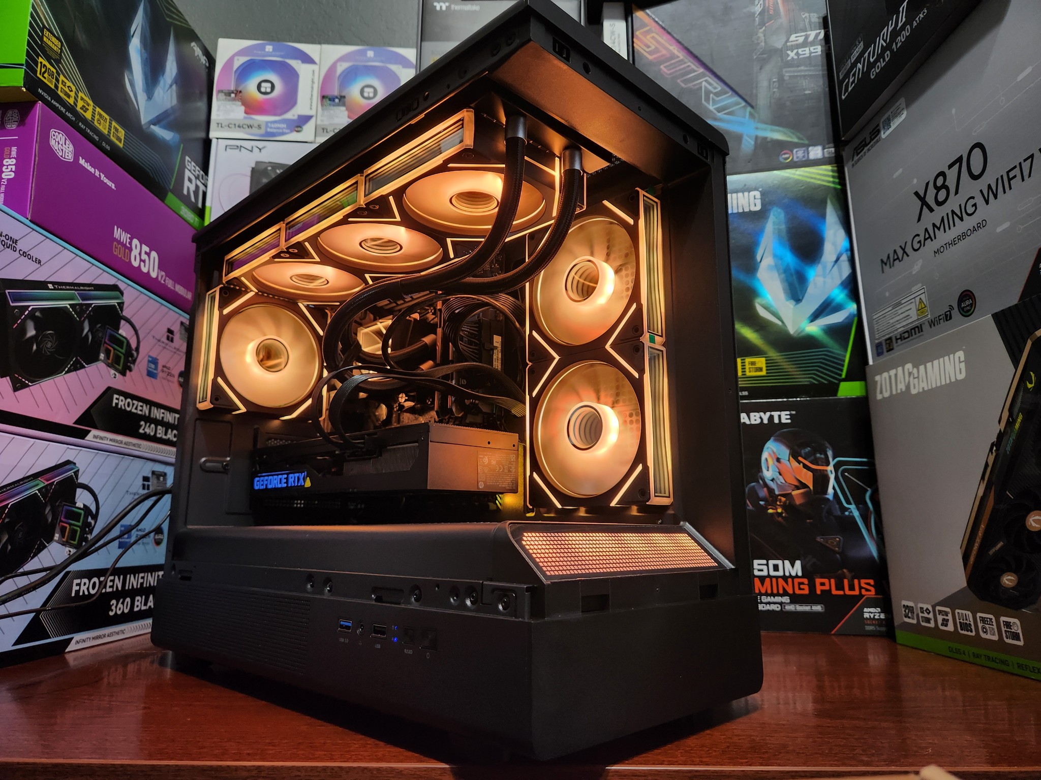 RTX 3080 10 GB| Ryzen 7 5800X | 32GB DDR4 RAM 3200 MTs| 1 TB NVME SSD | 850W GOLD | WIFI & BT | AIO