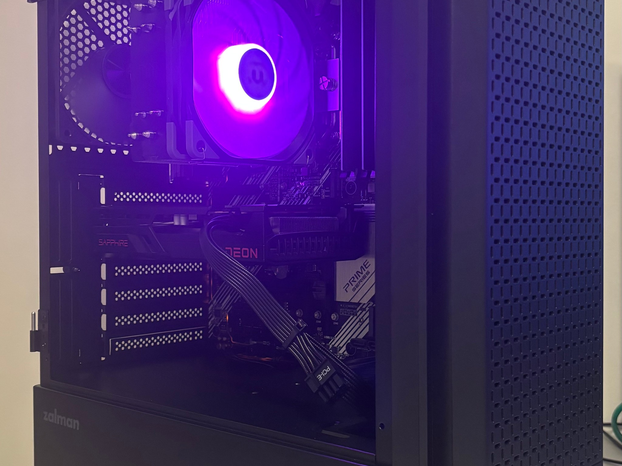 RX6600 | i5-10500 | 16GB | 500GB SSD
