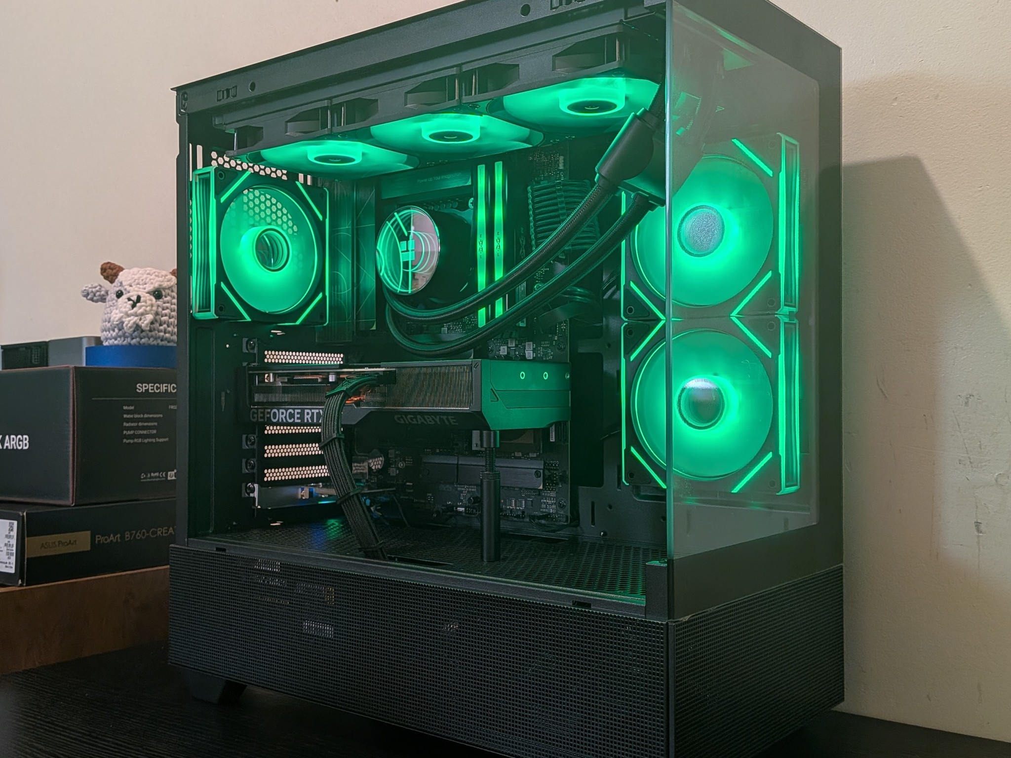 🔥🐦‍⬛ 1440p Gaming Beast | RTX 4070Ti | i7 12700KF | 2TB SSD | 32GB RAM | WiFi 6 & Bluetooth 🐦‍⬛🔥