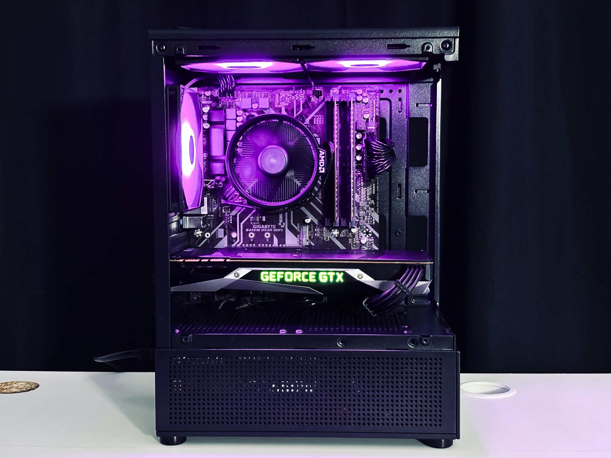 💜☂️🖤 Black Gaming PC - GTX 1070 / Ryzen 7 2700 / 16GB Ram / 1TB HDD / WIFI + BT 💜☂️🖤