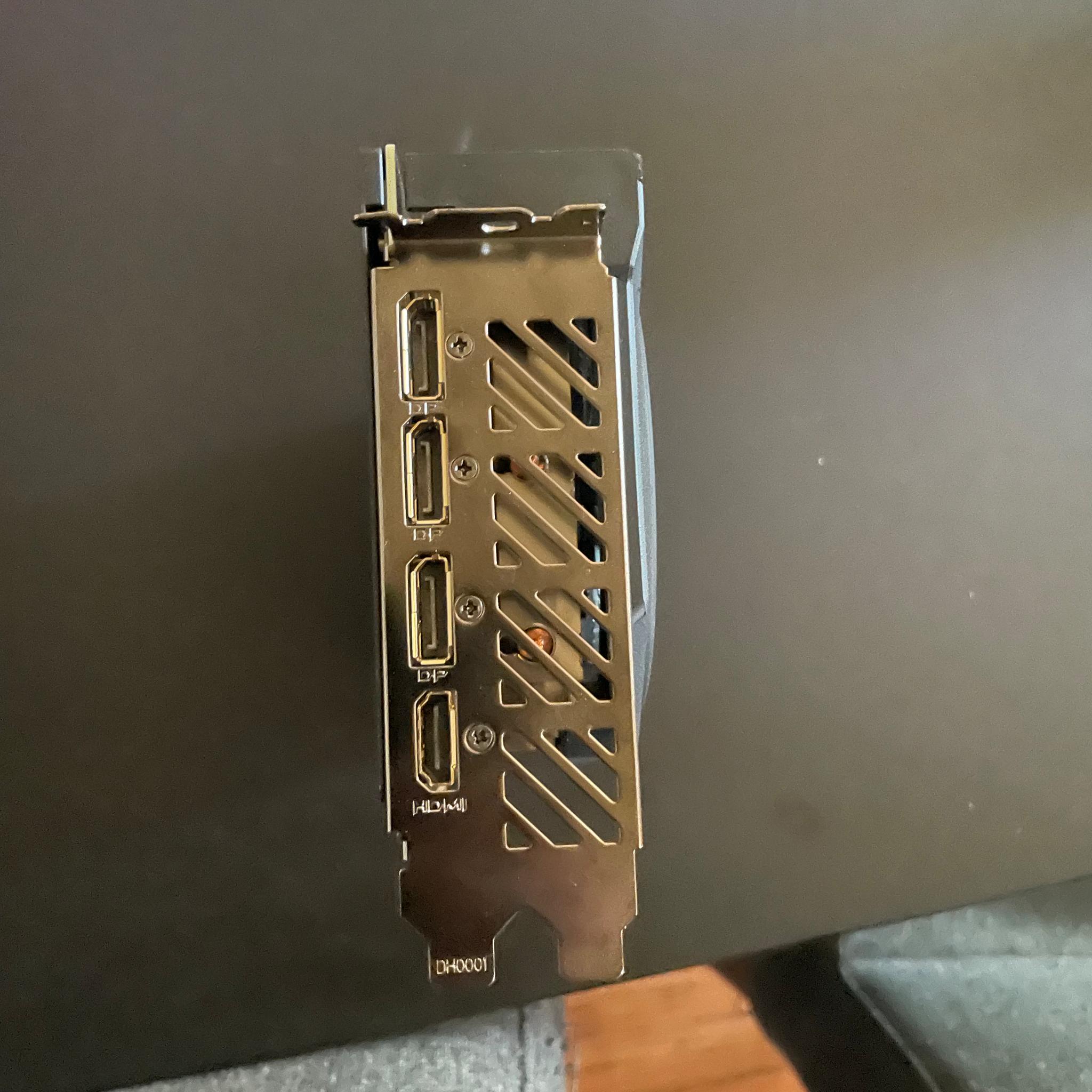 Gigabyte Windforce 2X RTX 4070 SFF compatible