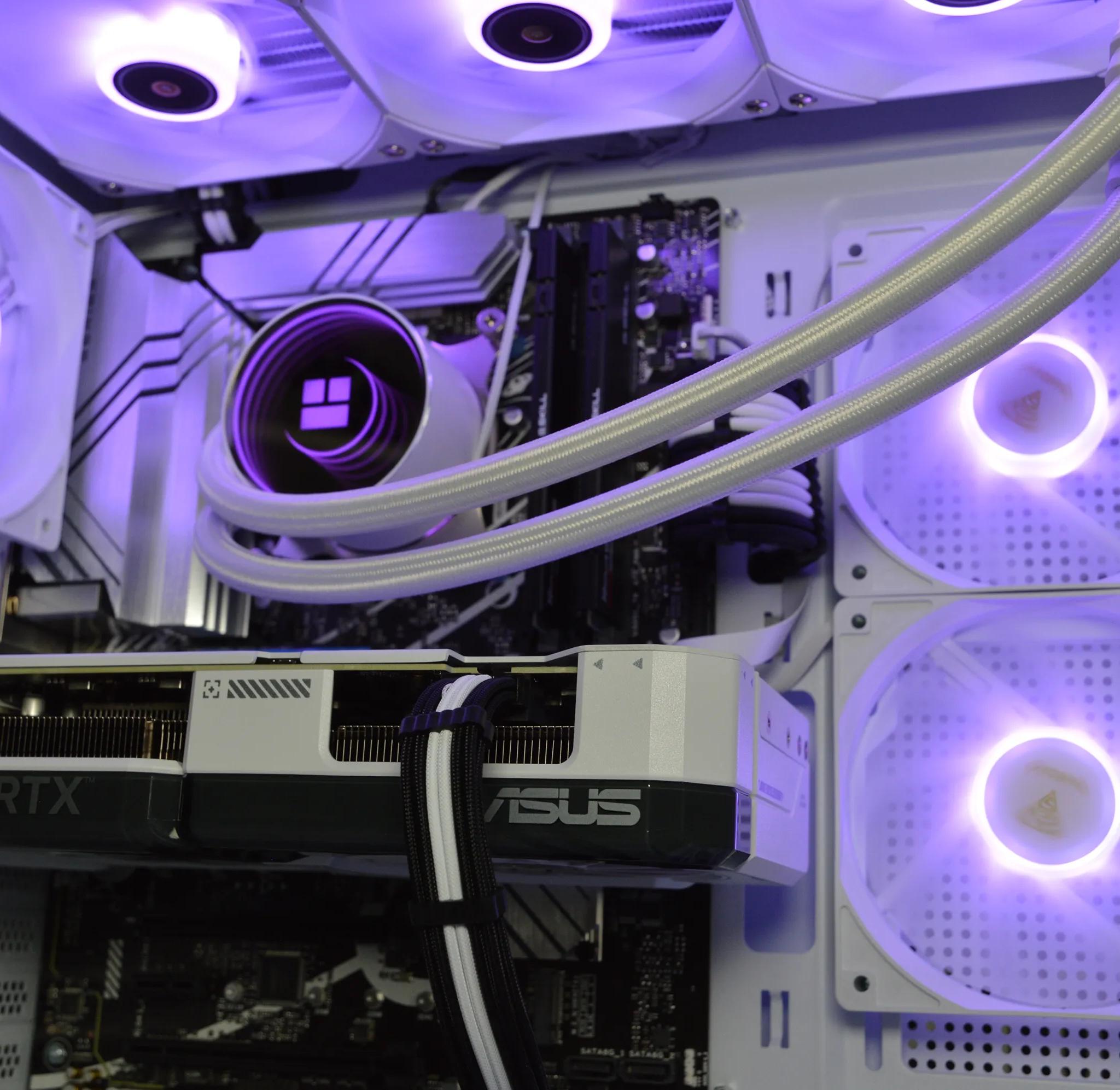 👑⚡| RTX 4070 SUPER 12GB| INTEL i9-12900K | 32 GB DDR5 RAM | 2TB GEN 4 NVME SSD | Royal Thunder |