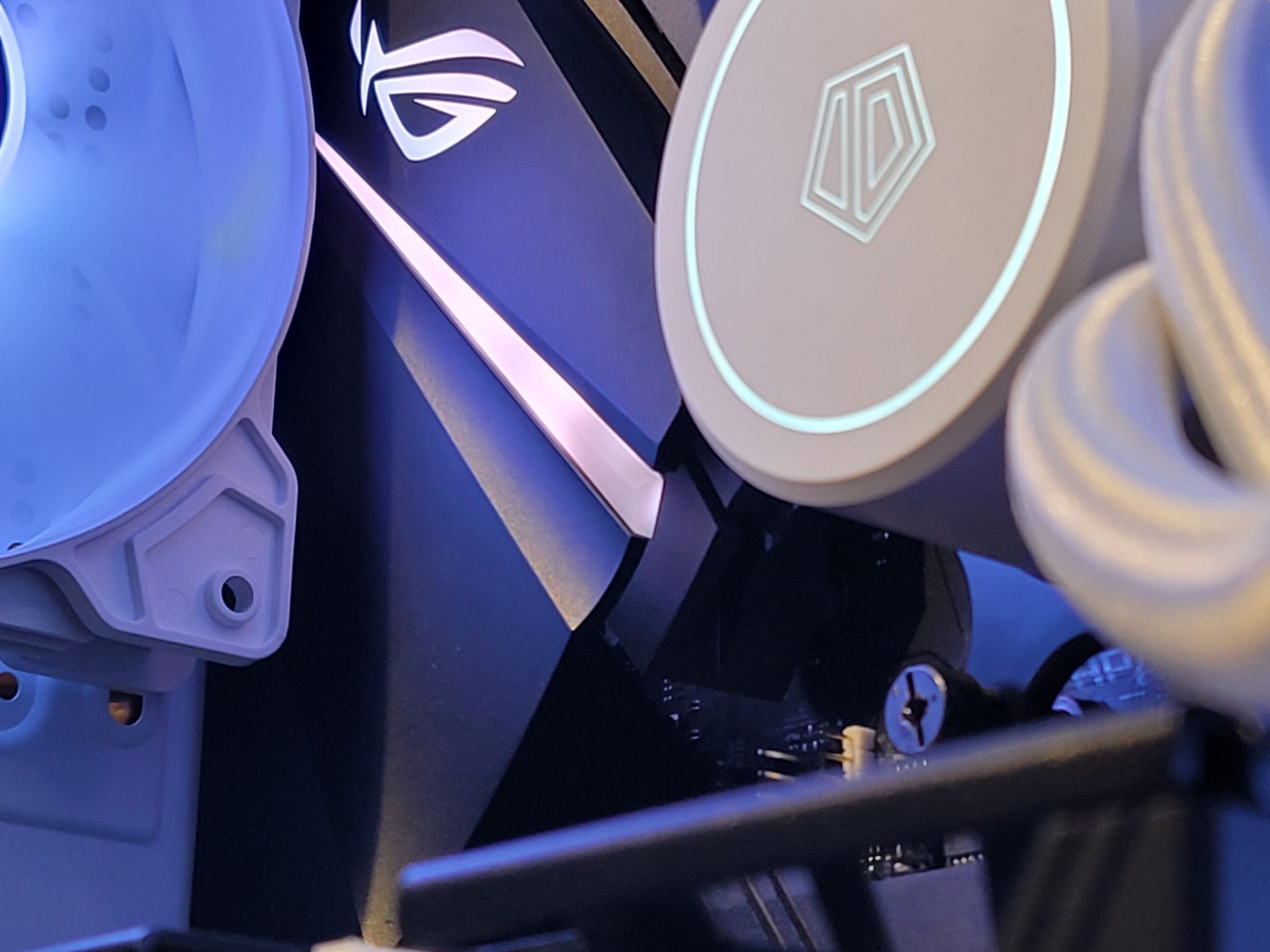 Black Gaming PC| Ryzen 5 5600X | RTX 3070 | 32GB DDR4 | 1440p