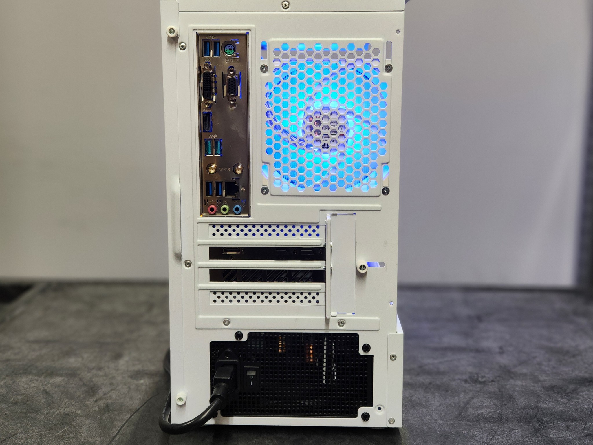 Custom Gaming PC | RX 9060 XT 16GB | Ryzen 7 5800XT | 1TB SSD | 32GB RAM | Windows 11 Pro