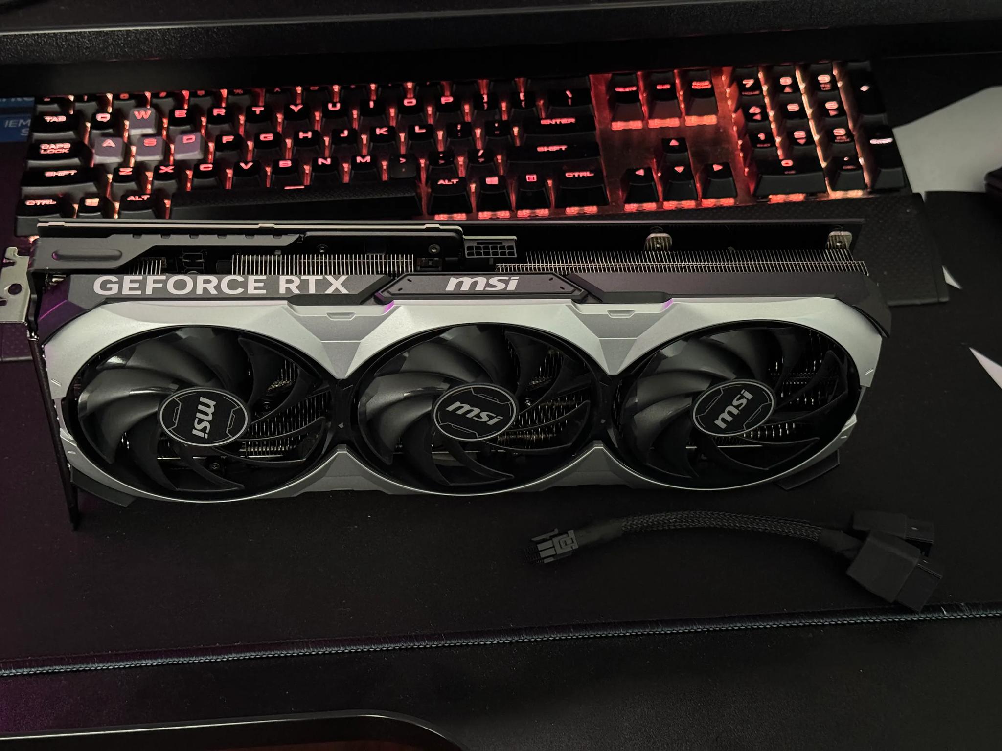 GeForce RTX 4070 Ti VENTUS 3X 12G OC