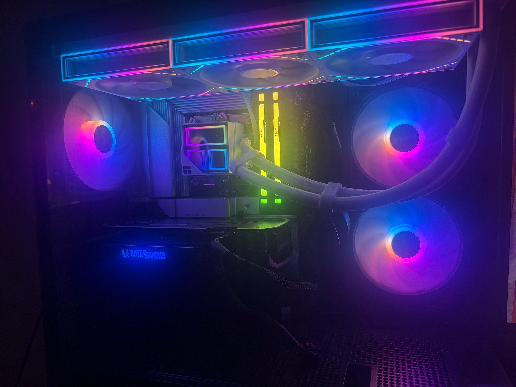 MONTECH XR BEAST(LILLY PC SHOP)