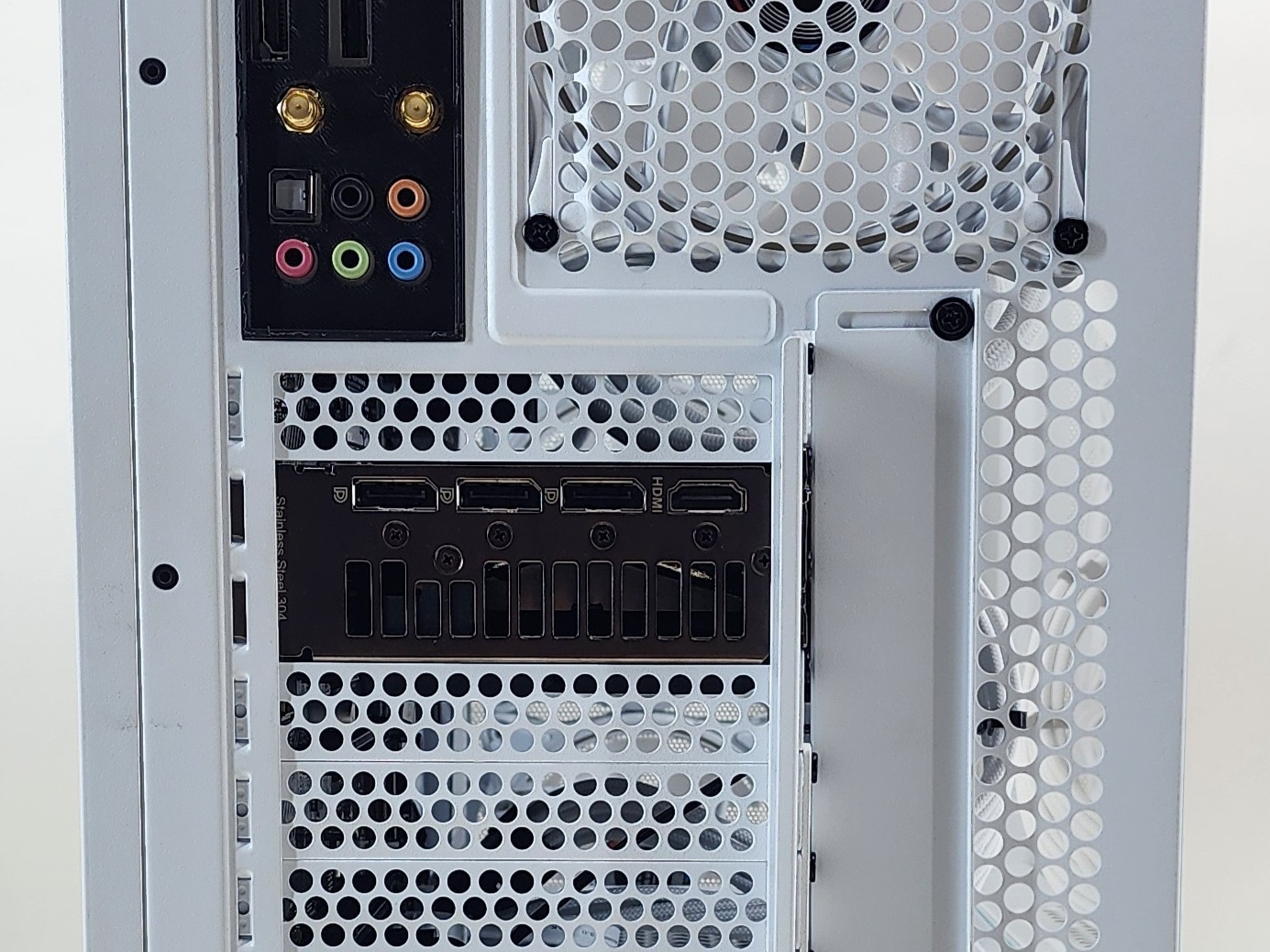 Gaming PC Ryzen 7 5700X 32GB RAM 1TB SSD RX 7700 XT 12GB Win11 PC