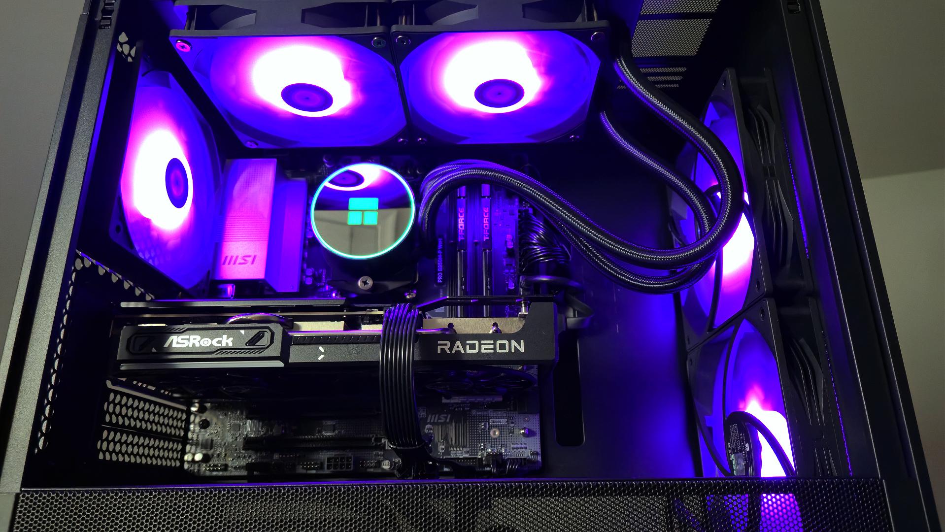 Ryzen 5 9600X - RX 9060 XT 16GB - 32GB DDR5 6000 - 1TB Gen4 NVMe - WiFi 7