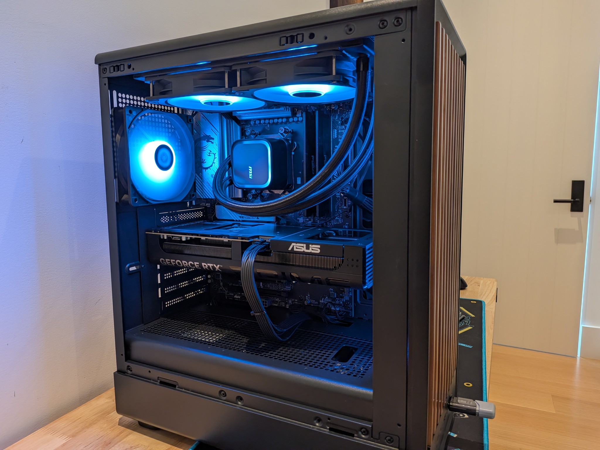 1440p Forest X3D - RTX 5070, Ryzen 7 7800X3D, 32 GB DDR5 RAM, 2 TB Gen 4 NVME, RGB, Liquid Cooled