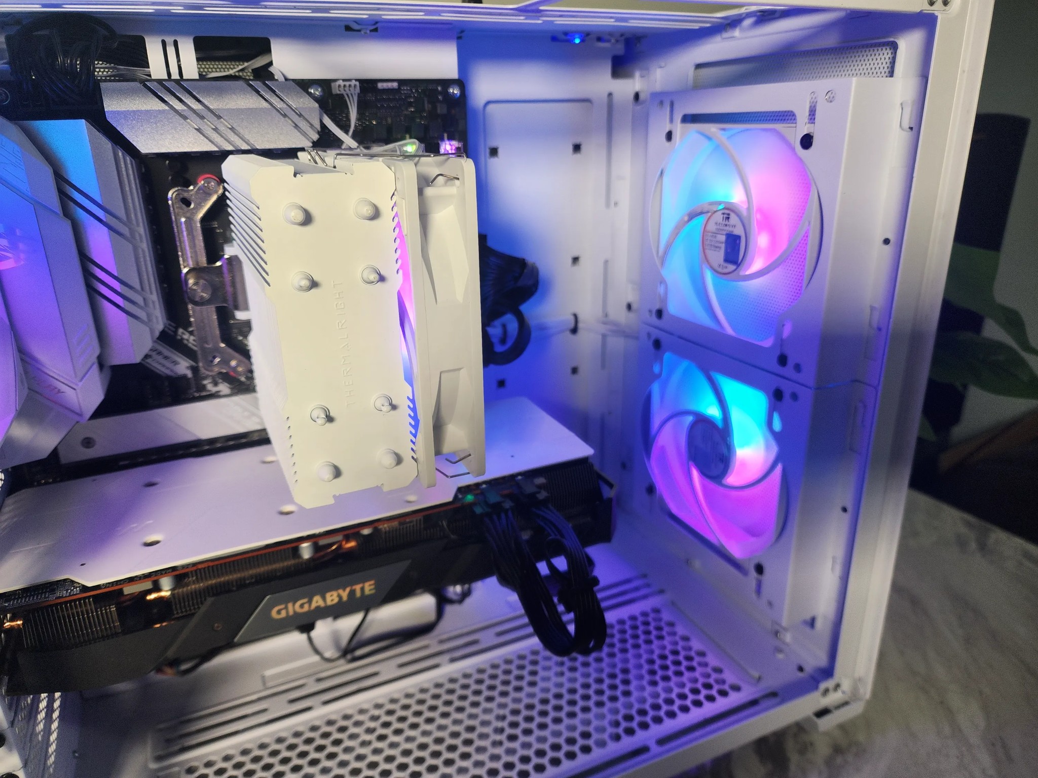 1080p / light 1440p Gaming PC (Ryzen 5600x, RX5700xt 8gb, 32gb gskil ddr4 royal, 1tb nvme)