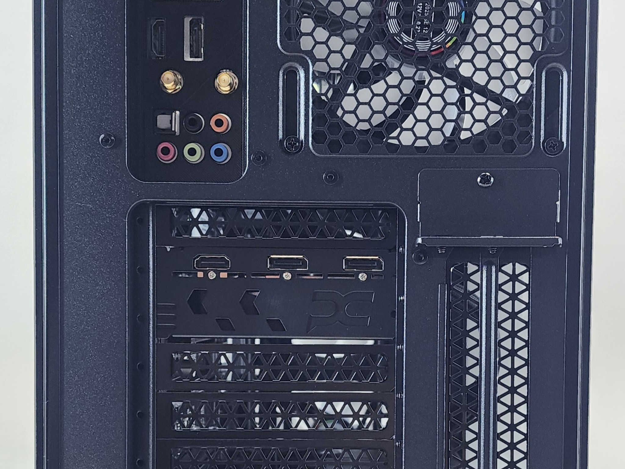 Gaming PC Ryzen 7 5700X 16GB RAM 1TB SSD 9060 XT 16GB Windows 11 Computer