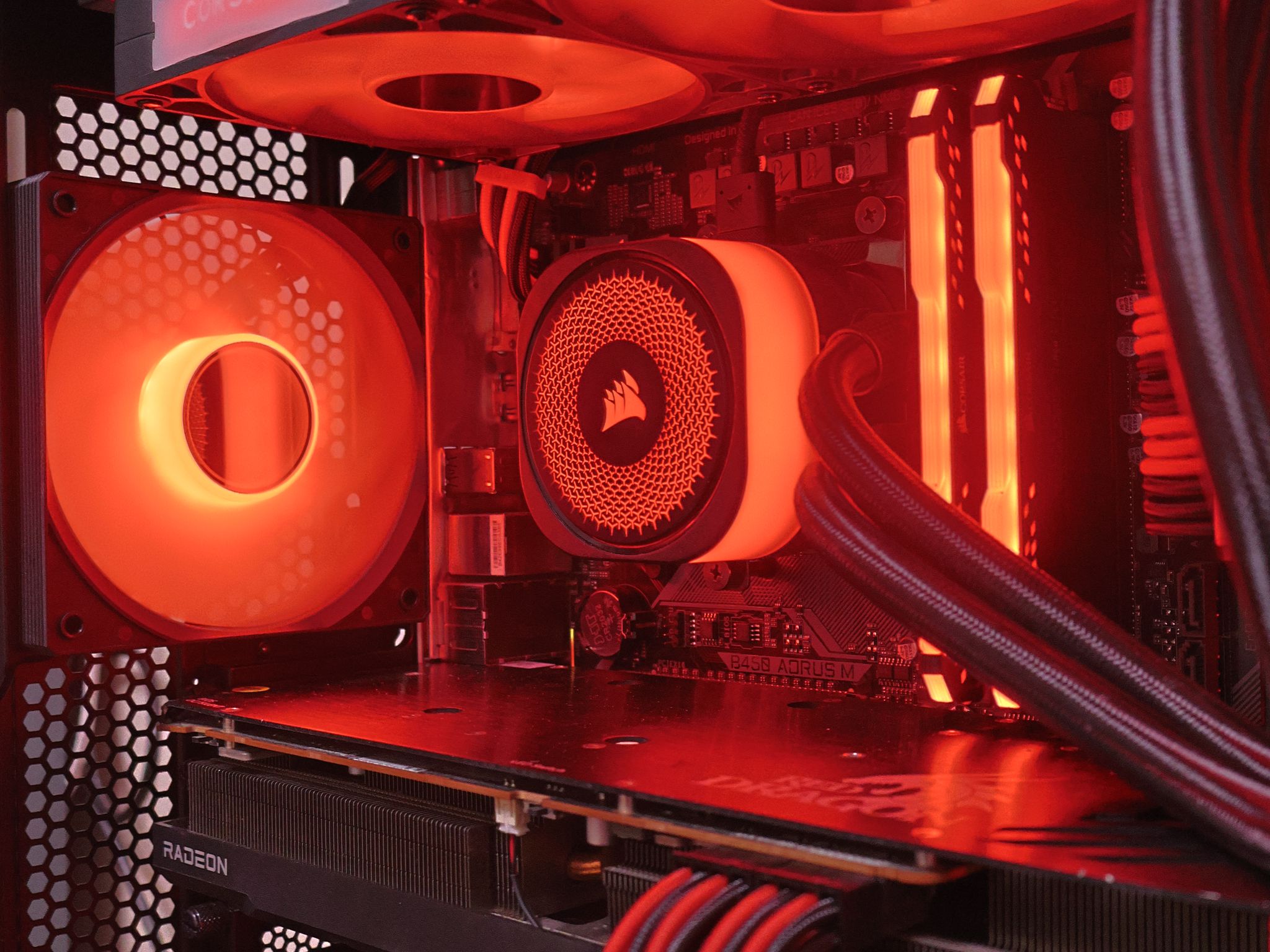 🔥 High-Performance Gaming PC – Ryzen 7 5800X | RX 6800 XT Red Devil | 32GB RGB
