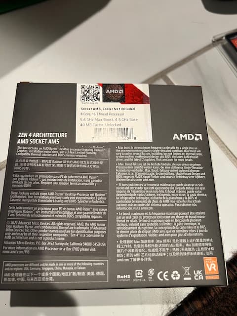 AMD Ryzen™ 7 7700X 8-Core, 16-Thread Unlocked Desktop Processor AM5