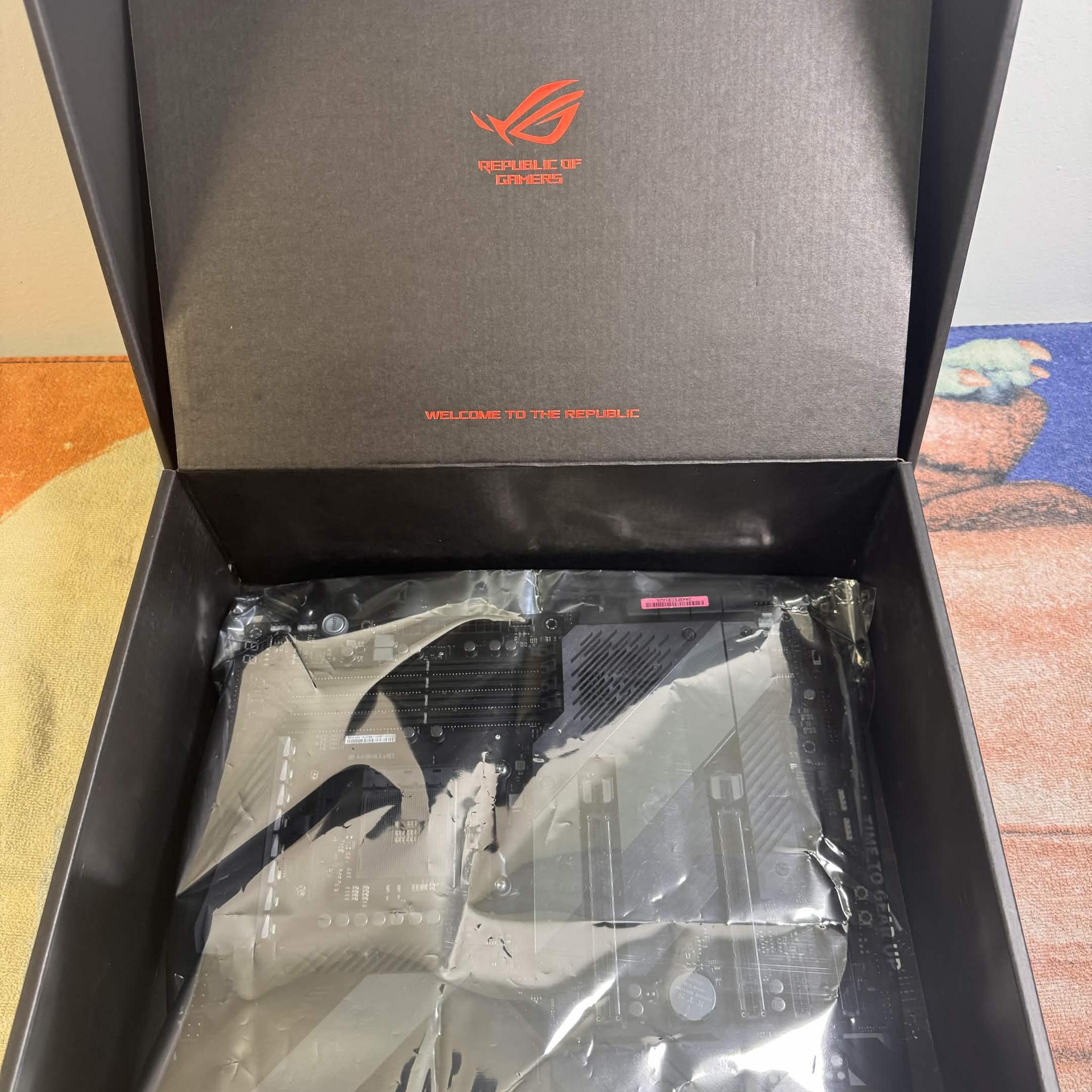 ASUS ROG Crosshair VIII Hero (WI-FI)