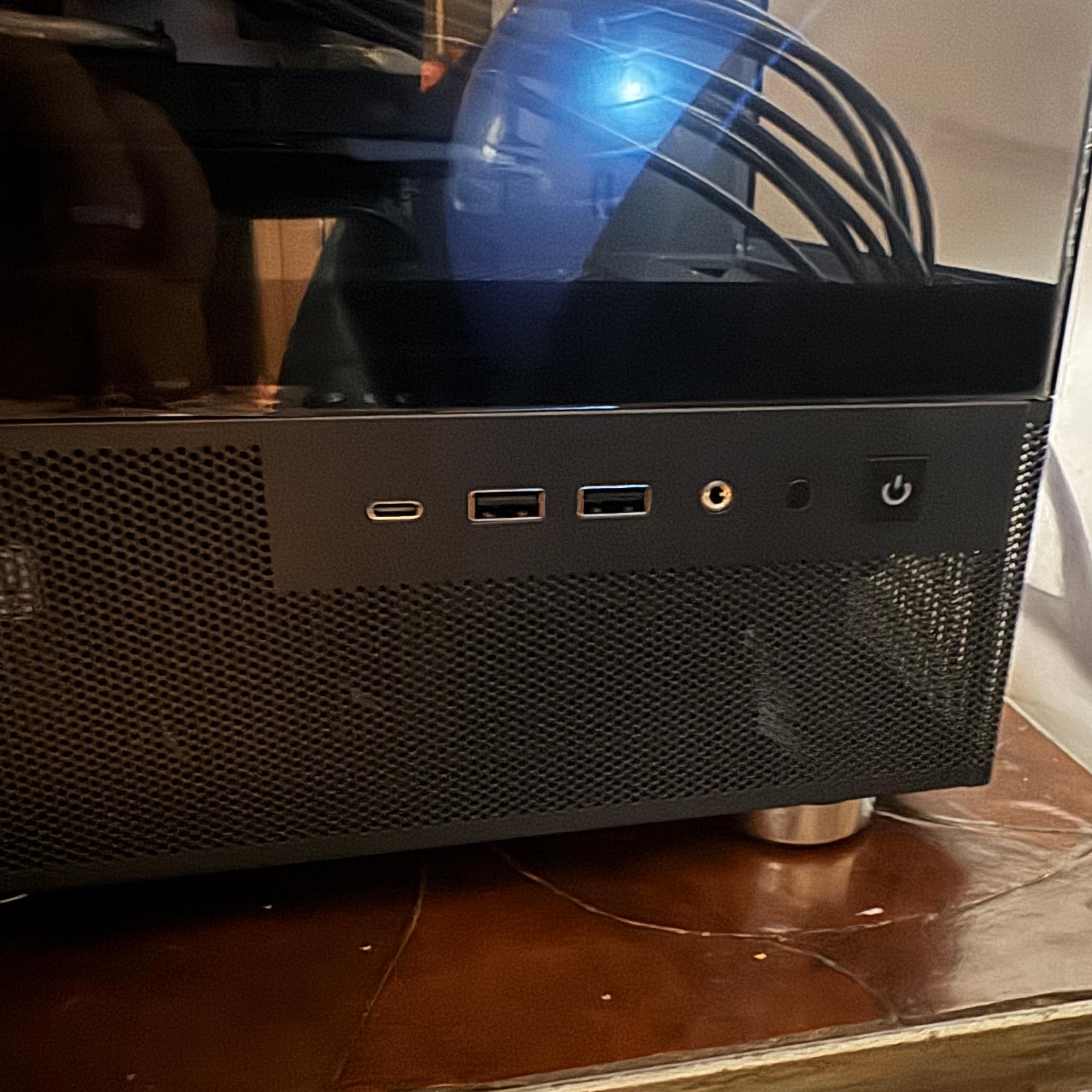 🌌 Aesthetic & Compact 1080p Gaming PC Ryzen 5 2600 | GTX 1660S | 16 GB RAM | 512GB SSD