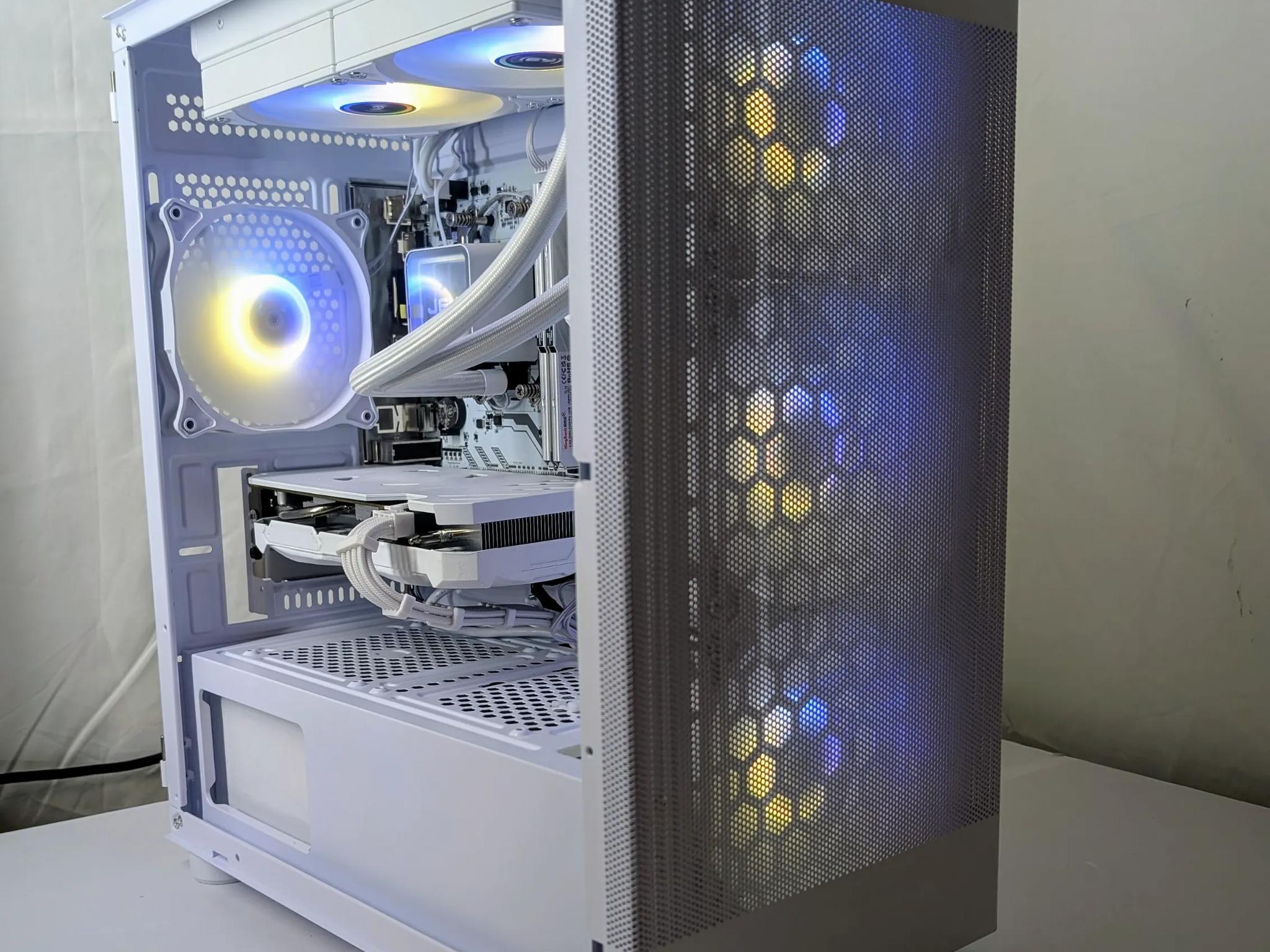 🔥 White Gaming PC – RTX 4060 | Ryzen 5 3600 | 32GB RAM | 1TB NVMe | Wi-Fi & Bluetooth 🔥