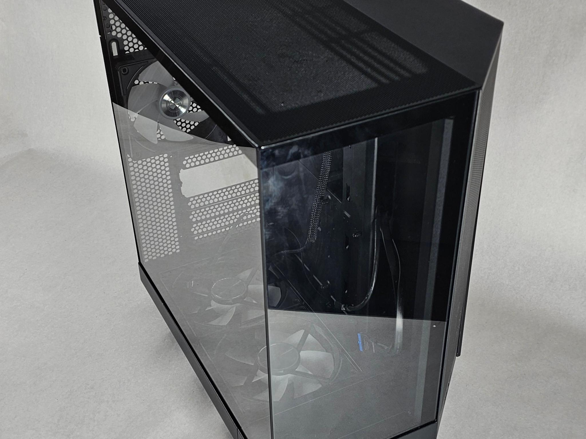 PC Case with Tempered Glass and 6 RGB Fans
