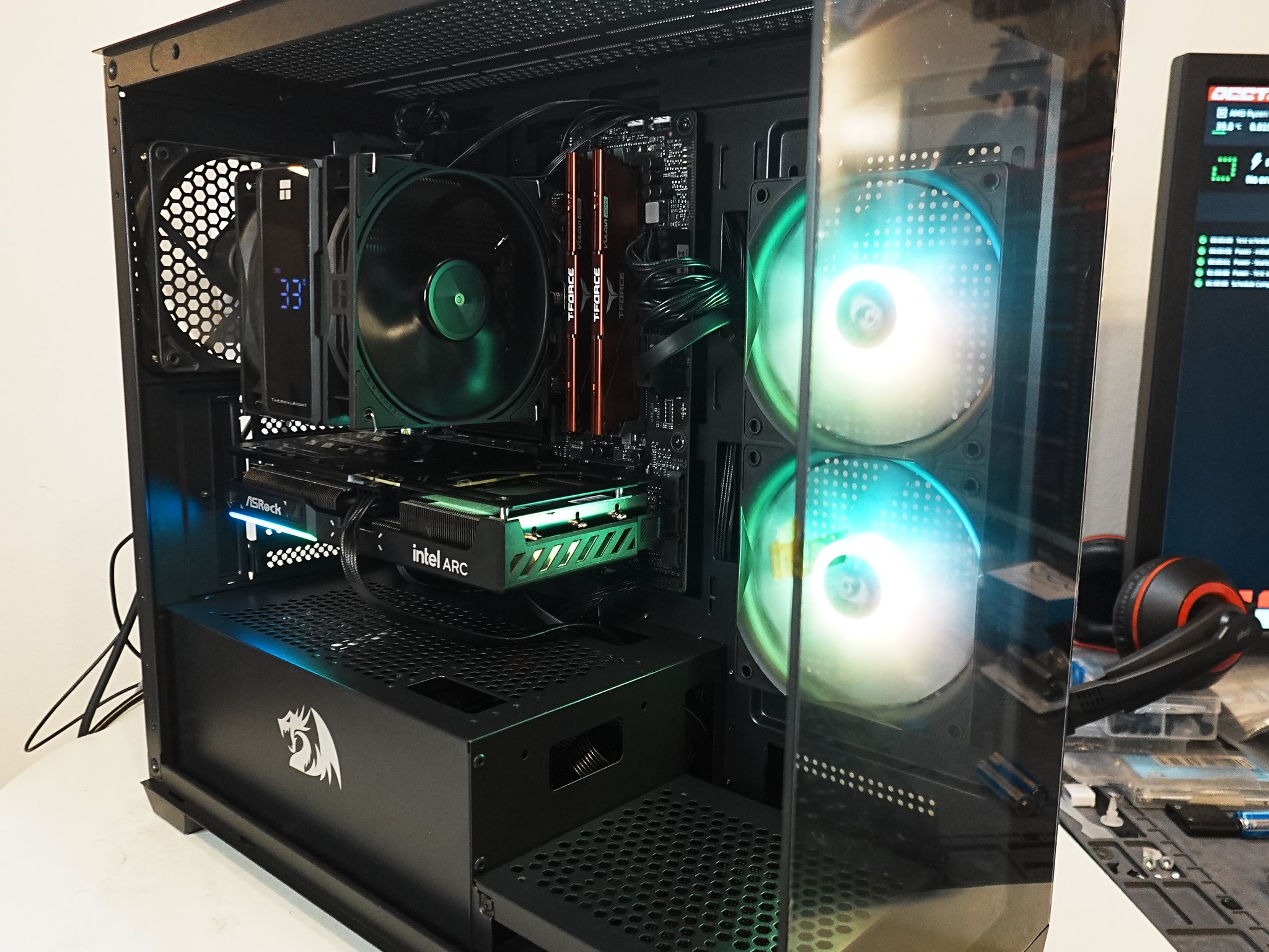 🏎️🎩💎 Gorgeous Fishtank | Ryzen 5 7600X | Intel Arc B580 | 32GB DDR5 5200 | 1TB NVMe SSD