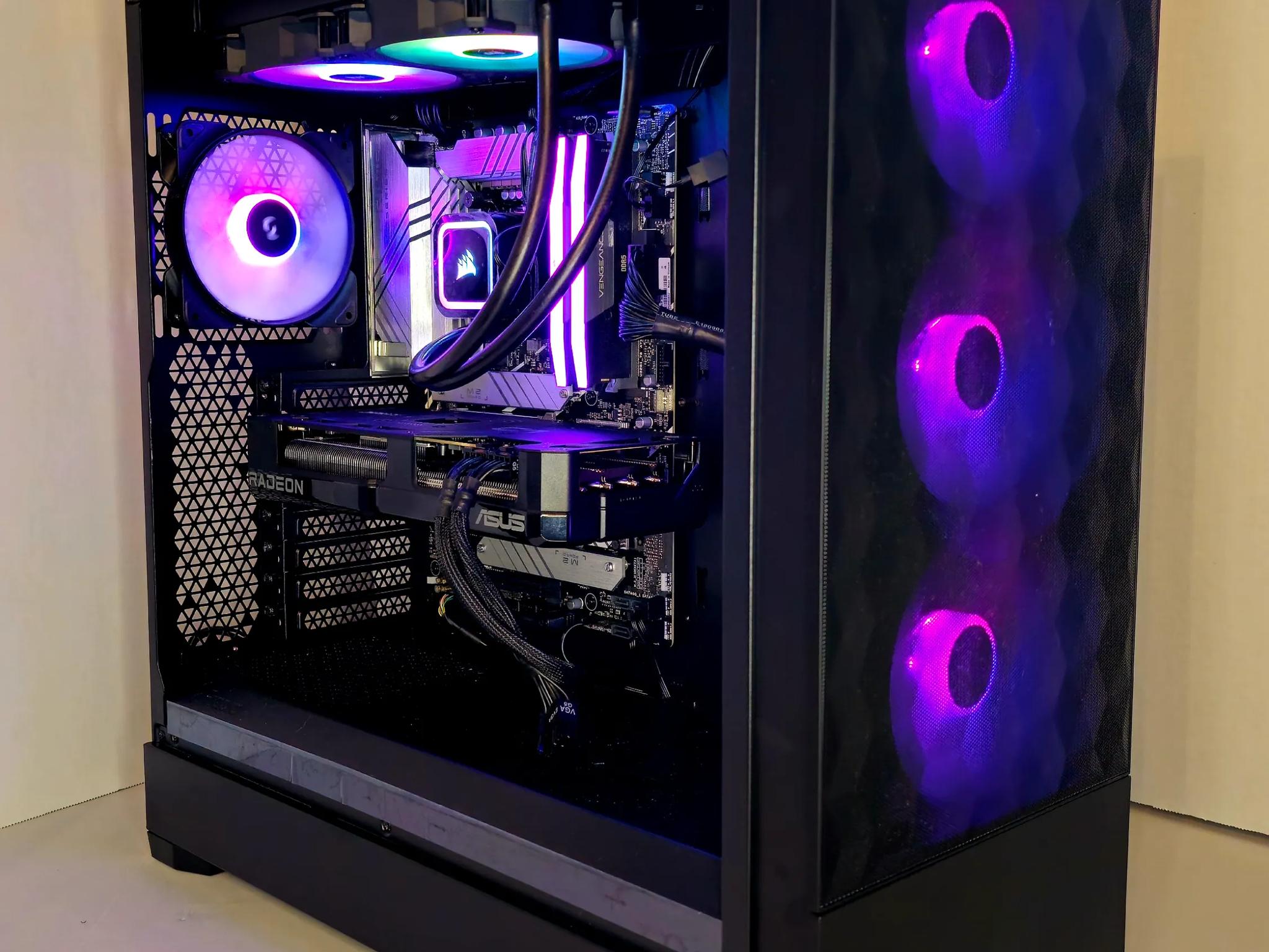 Brand New Mid Tier PC. 13600k & 7800XT