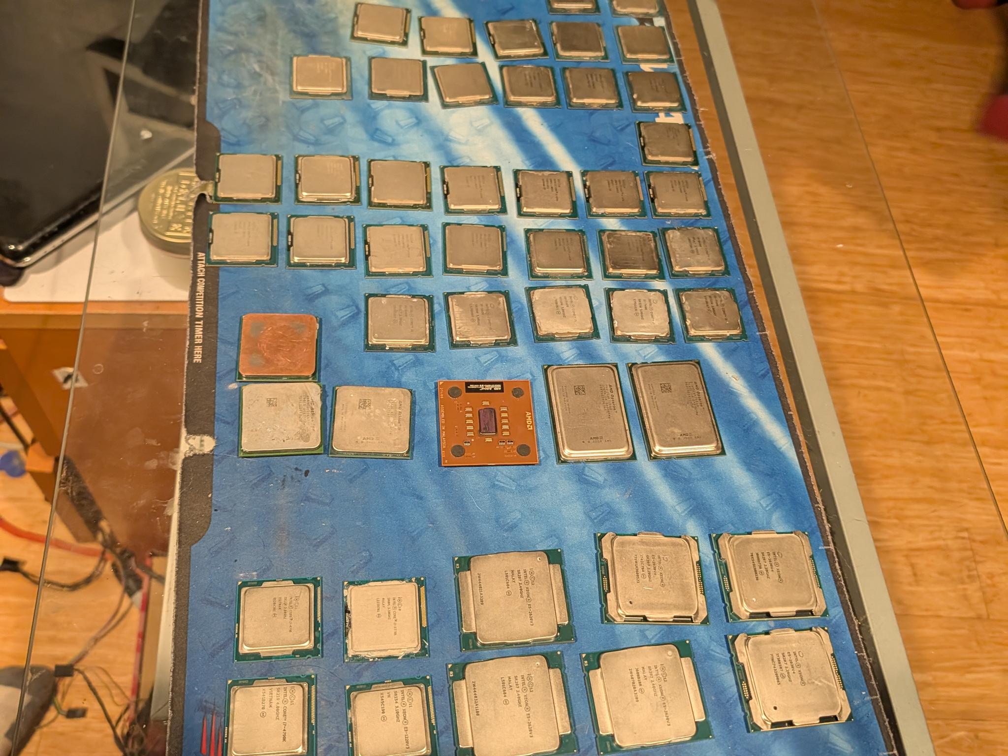 I7 I5 I3 XEON Pentium Celuron Core 2 Duo Athlon Combo
