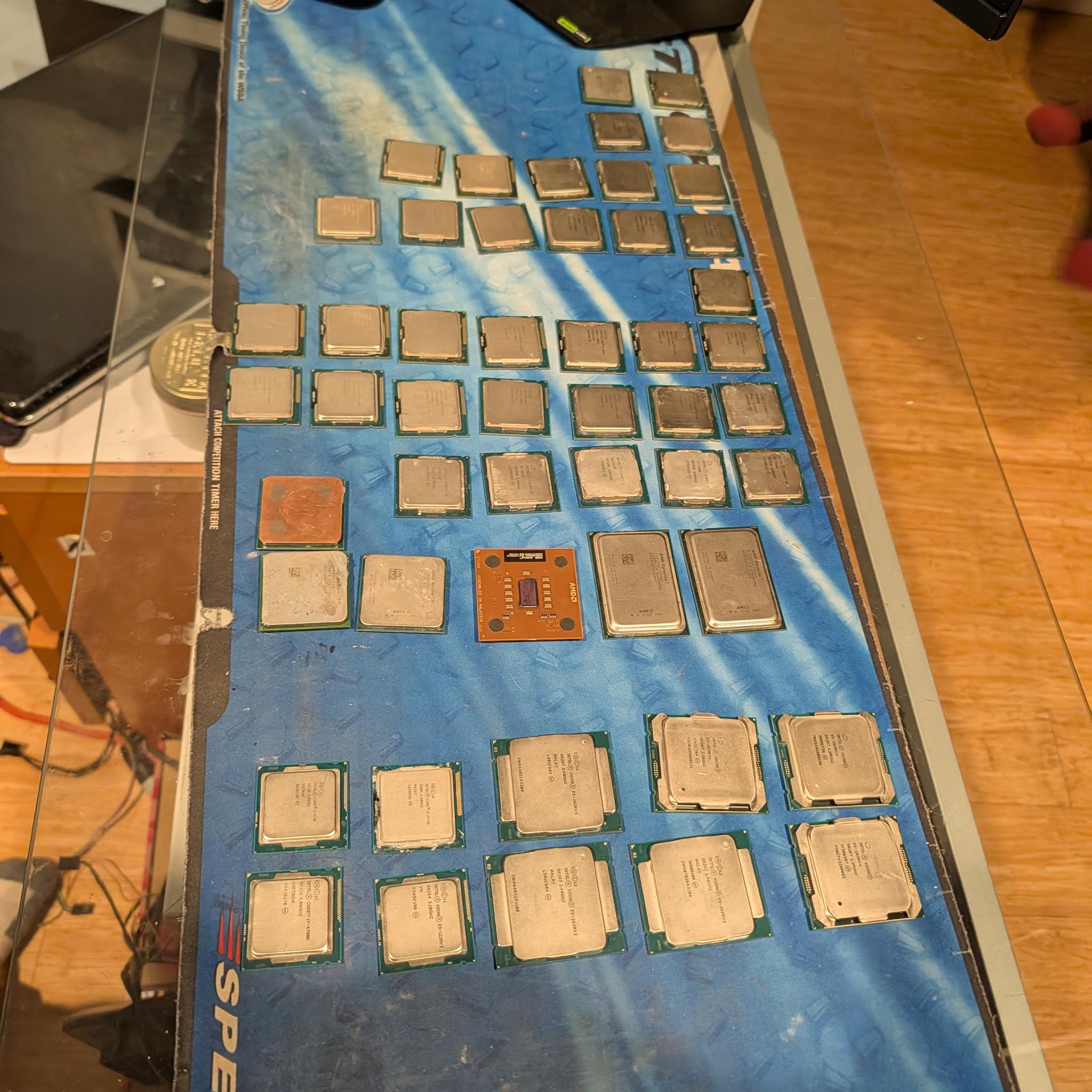 I7 I5 I3 XEON Pentium Celuron Core 2 Duo Athlon Combo