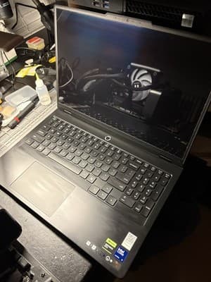 Lenovo Legion Pro 5 16IAX10H 16" Core Ultra 9 275HX 32GB RAM 2TB SSD RTX 5070