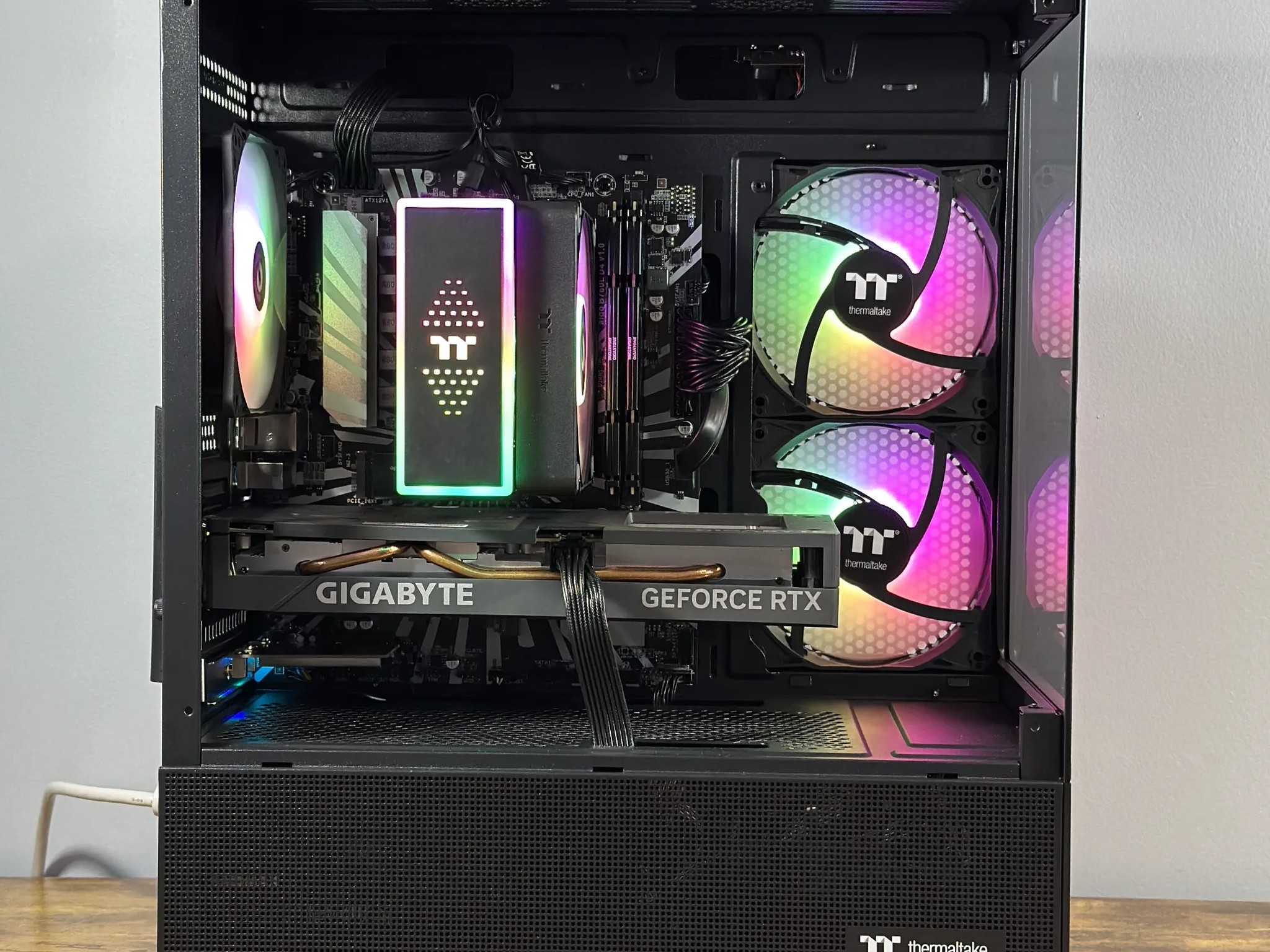 RTX 4060 | Intel i5 12400F | 32GB DDR4 | 1TB NVME | Windows 11 | WIFI + BT | Custom Gaming PC