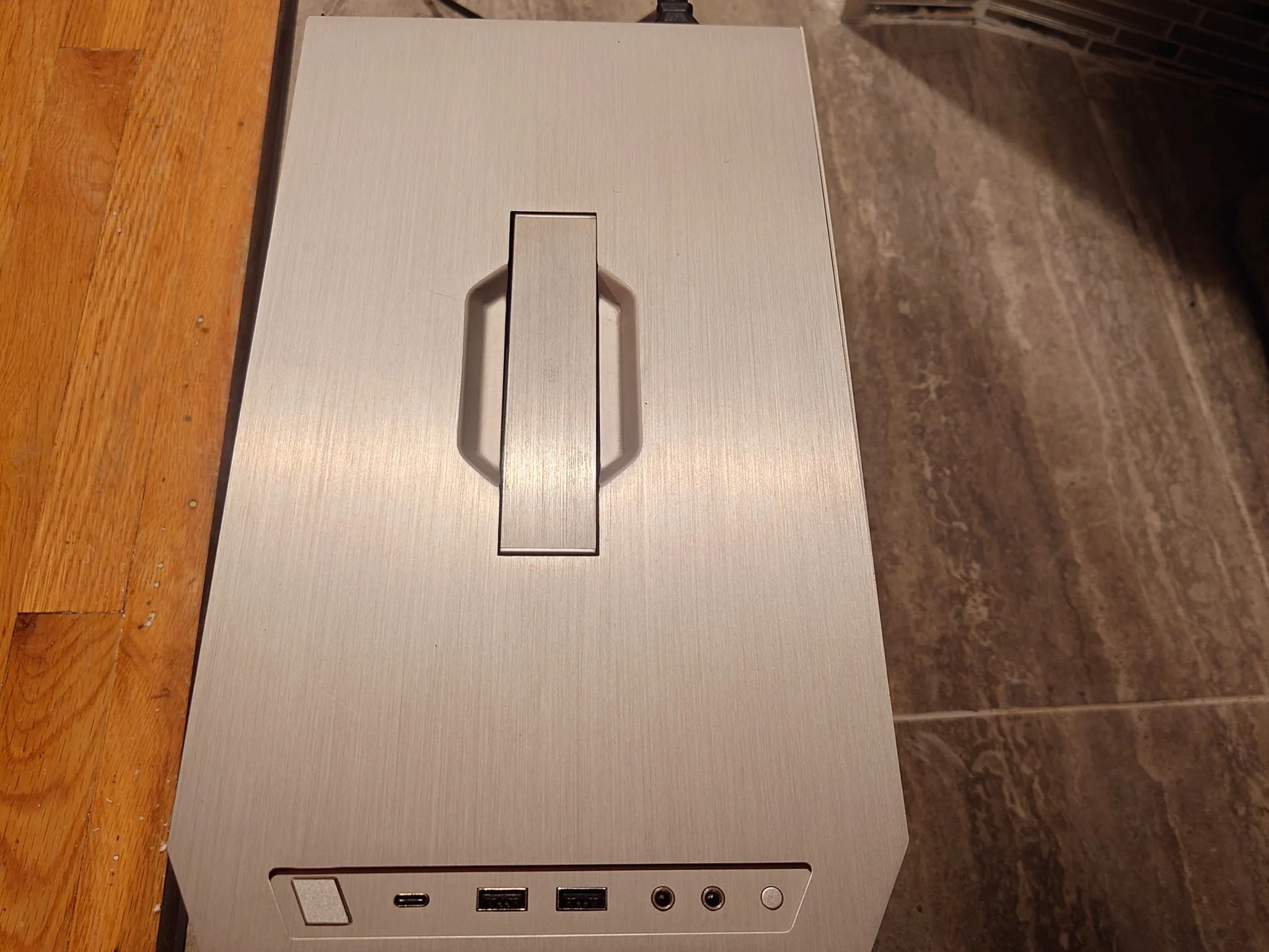 3060 12GB/ I7 8700/32GB RAM RGB/2TBnvme/WIFI ITX