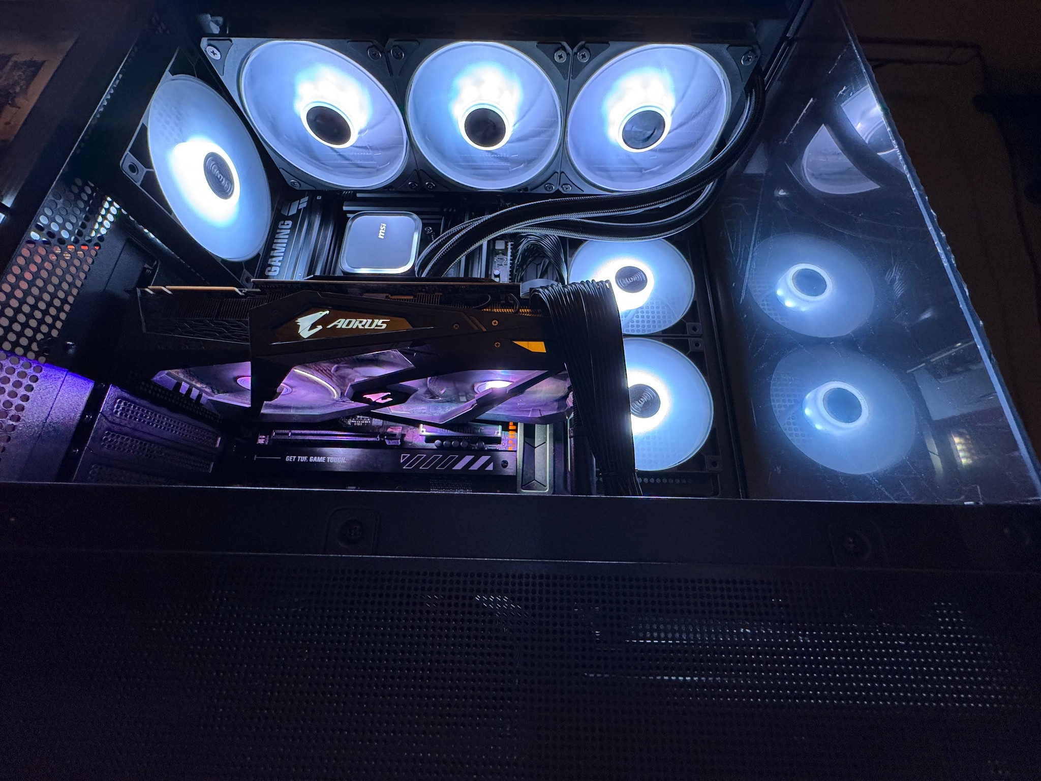 🚀7600X3D Machine | RTX 2080 Ti | 32GB DDR5 | 1TB Gen4 SSD | 850W 80+ Gold | WiFi + Bluetooth