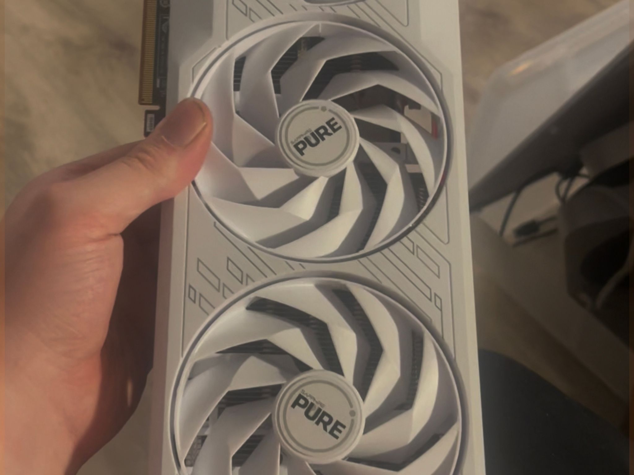 Sapphire Pure AMD RX 7800 XT