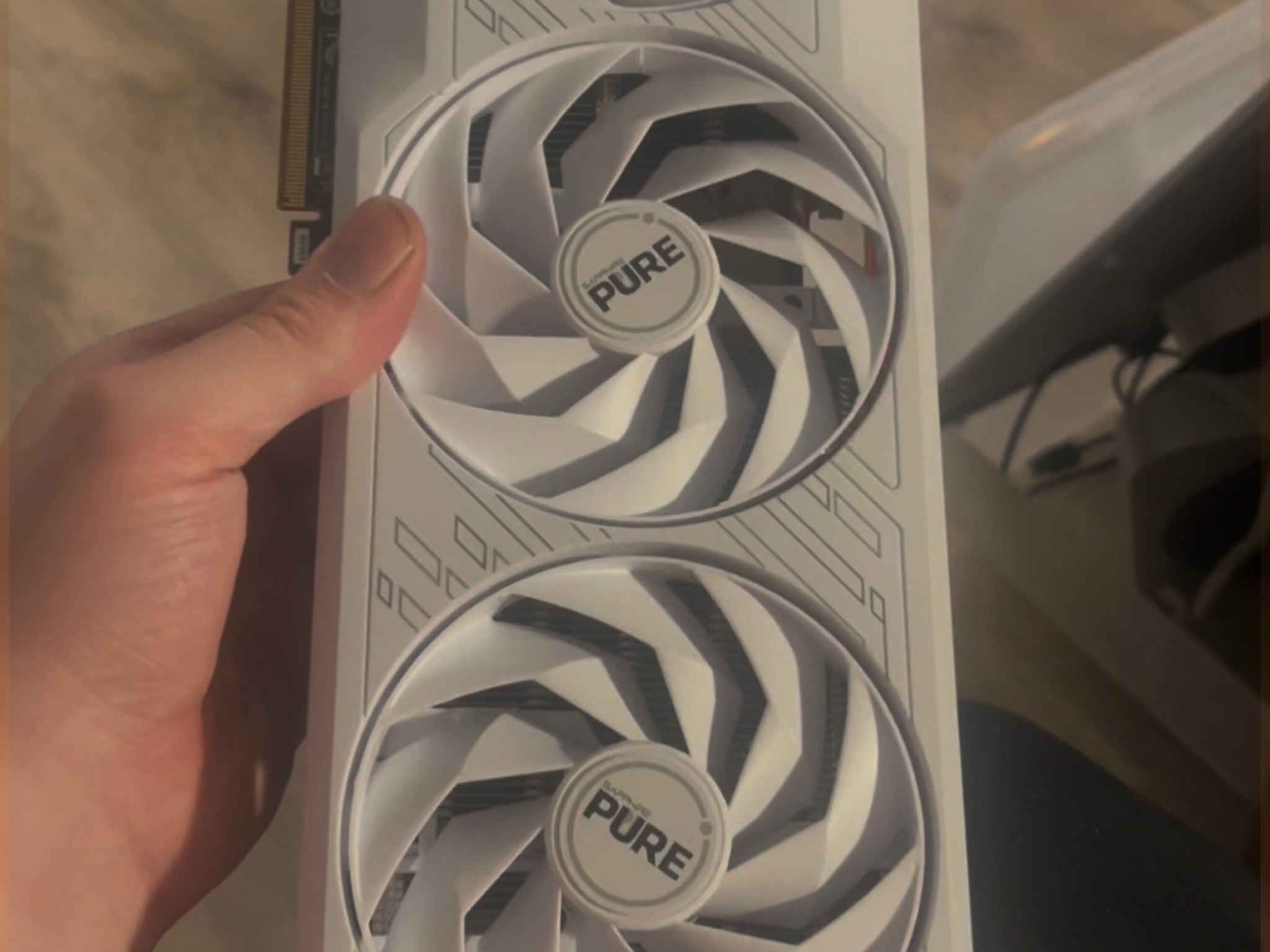 Sapphire Pure AMD RX 7800 XT
