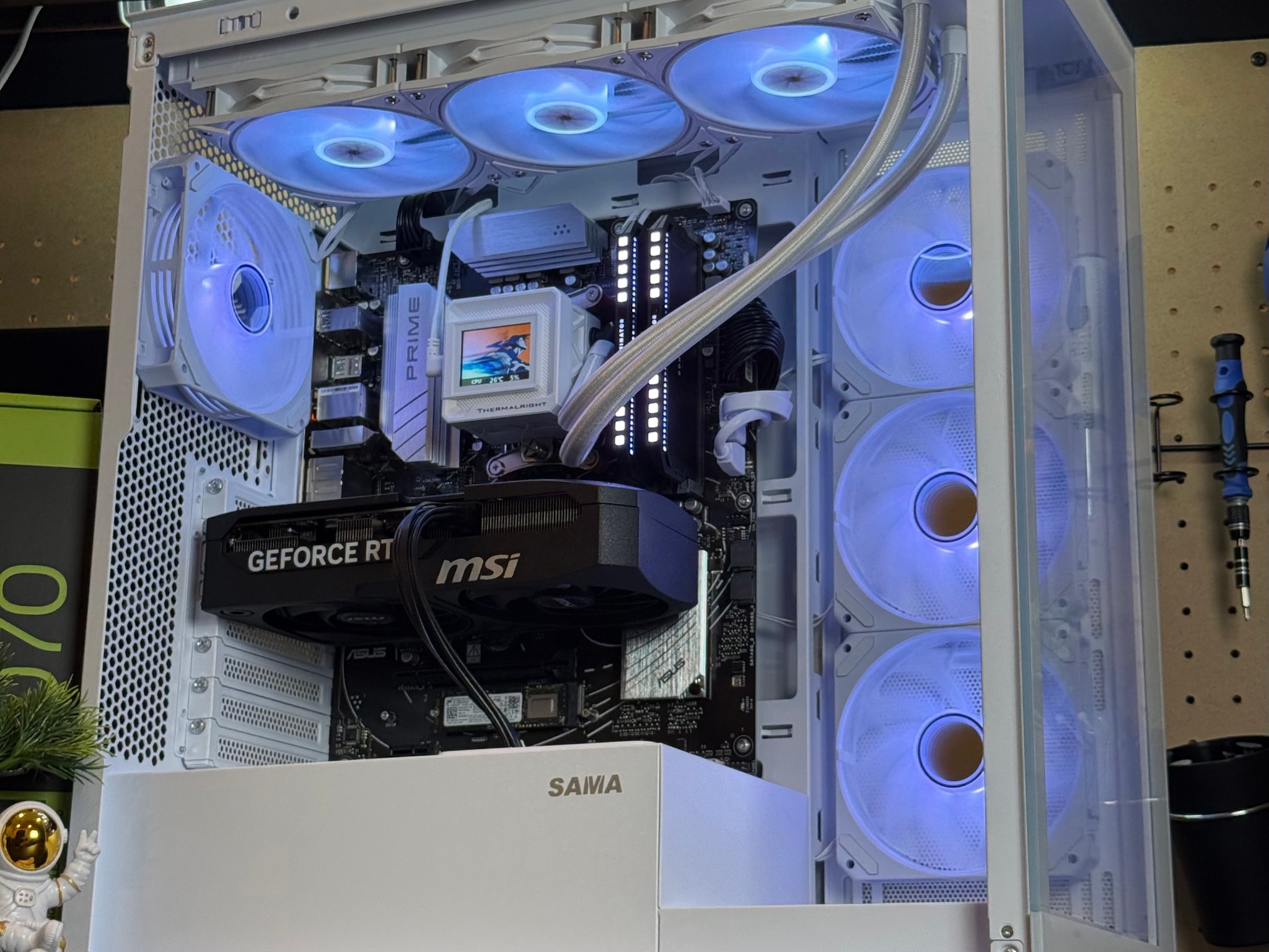 New 1440P Gaming PC | RTX 5070 | Ryzen 7 7800x3D | 32GB DDR5 RAM | 2TB | Windows 11