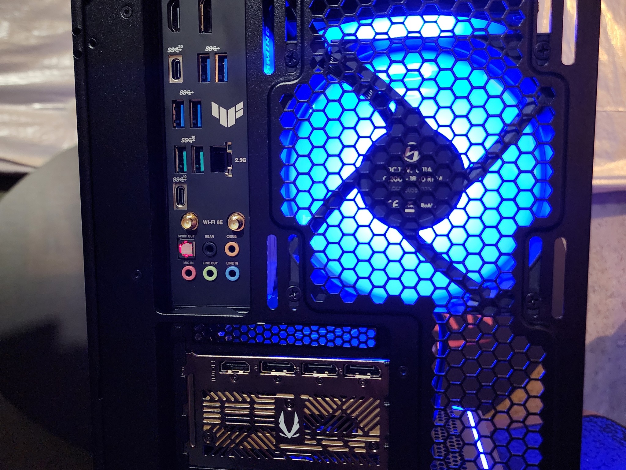 RTX 5080 / i9-14900KF / 32GB DDR5 RAM / 2TB NVMe