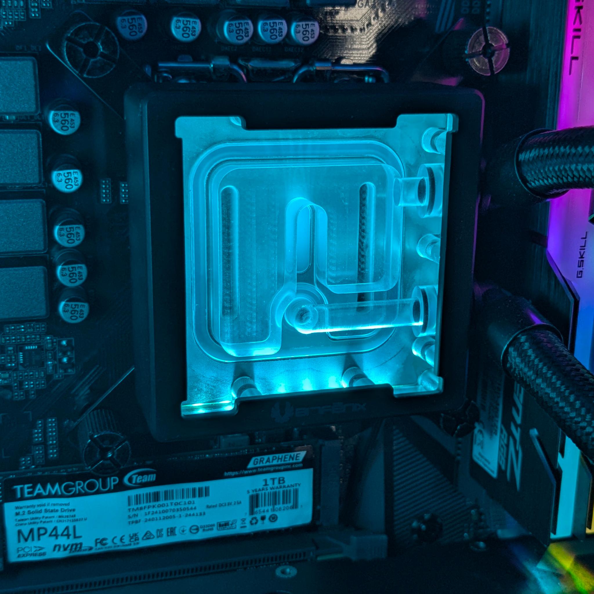 🖤Dark Flux Liquid-Cooled💧Pro Gamer PC⚫RTX 5070⚫I5-12600K⚫32GB RGB RAM⚫Windows 11 Pro