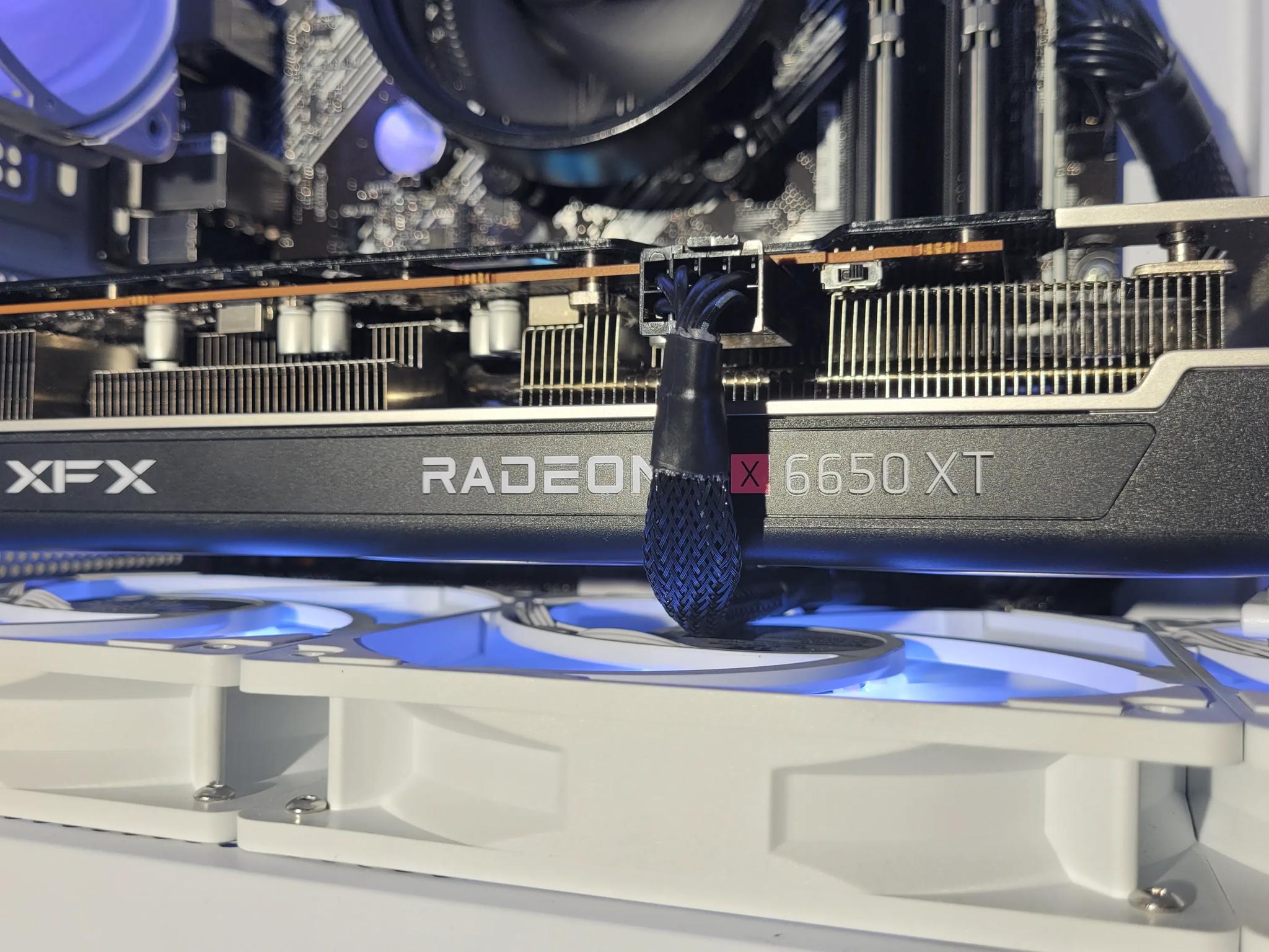 ⚪🕊️Best Value Gaming PC | RGB Gaming PC | Ryzen 5 5600x | RX 6650 XT | White Hawk |