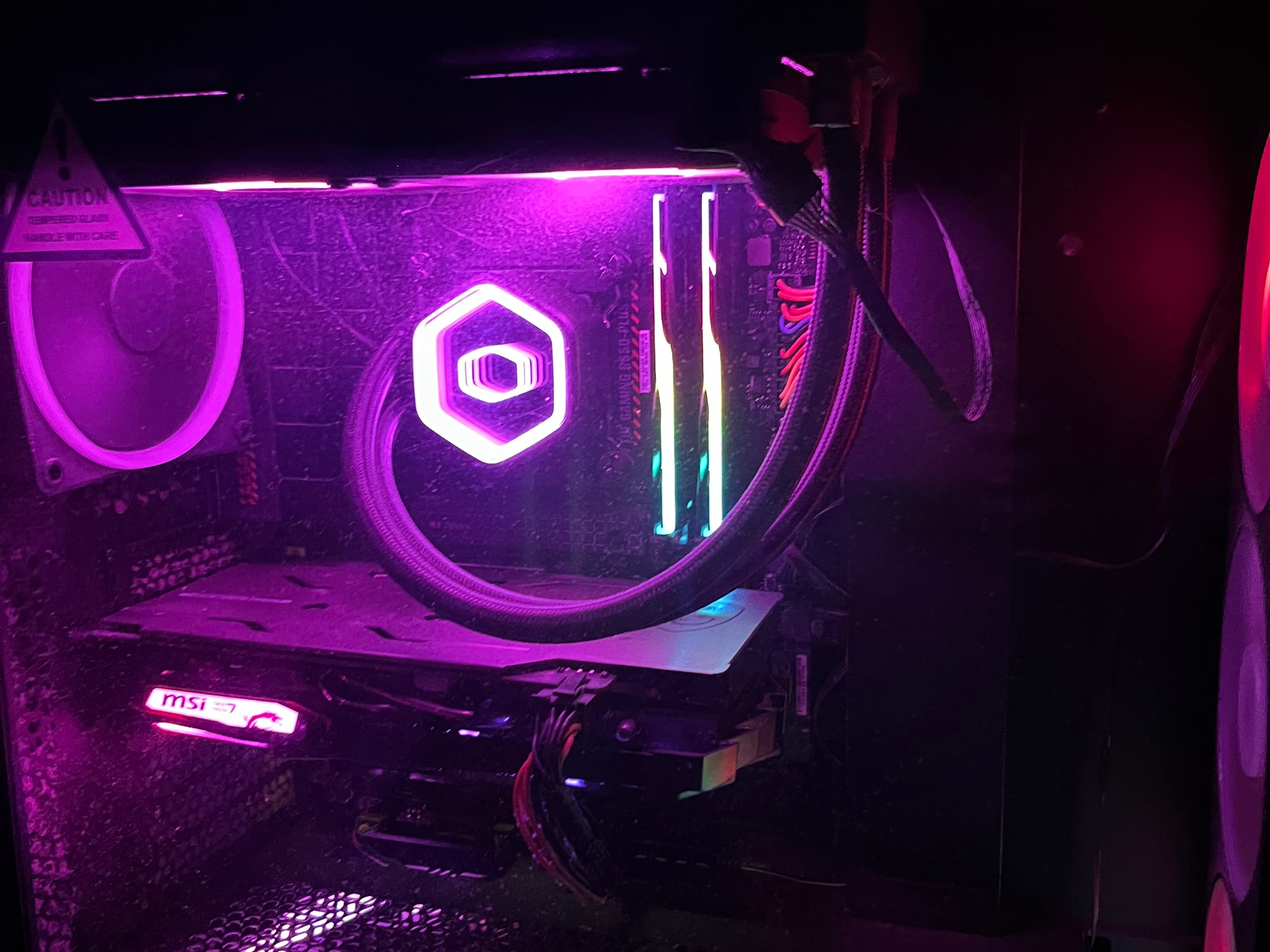 Ryzen 5 7600x, 32 GB DDR5 6000mhz CL38, GeForce 1660 Gaming X Build