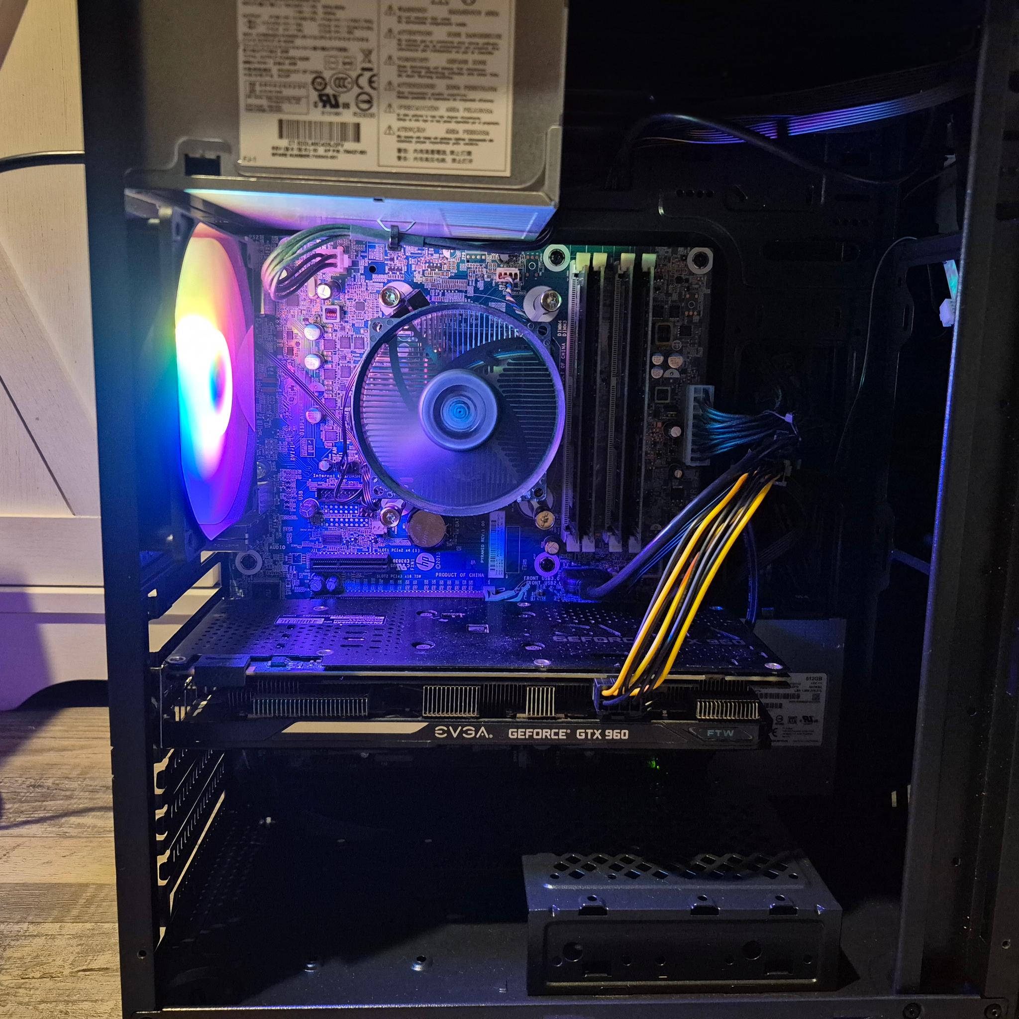 80 FPS Fortnite | i5-4570, 16GB RAM, GTX 960 4GB, 512GB SSD, Win10