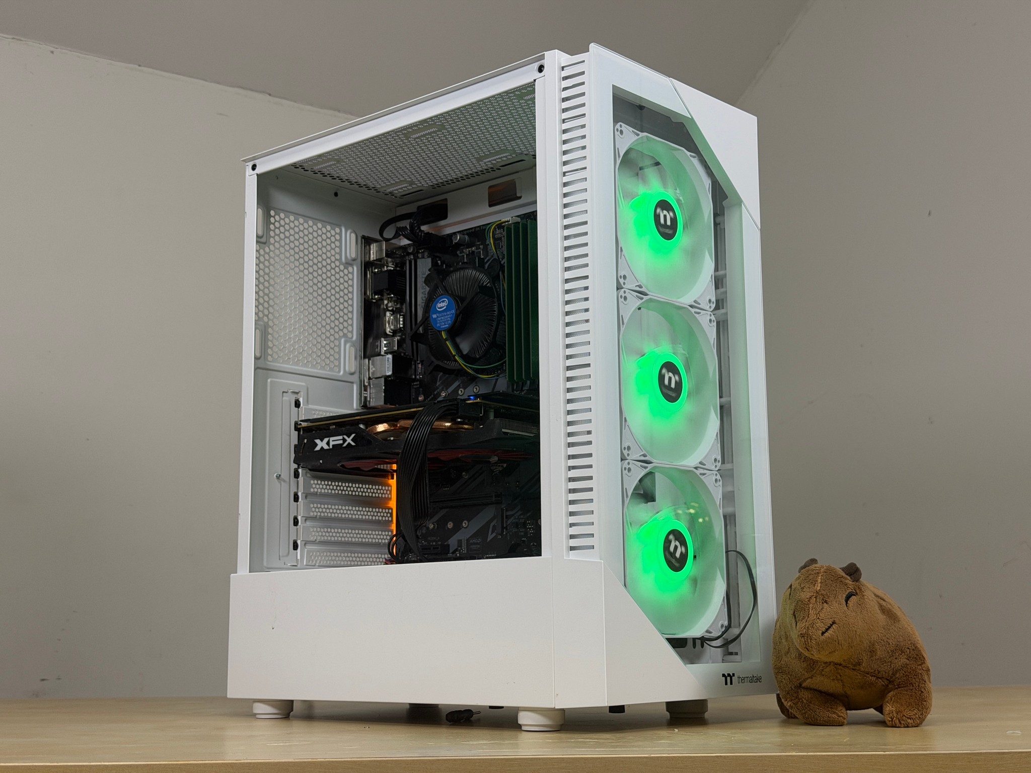 🎮Budget Gaming PC♠️ – Intel i5 8500, RX 570, 16GB Ram, 1.240TB Storage - WiFi + BlueTooth