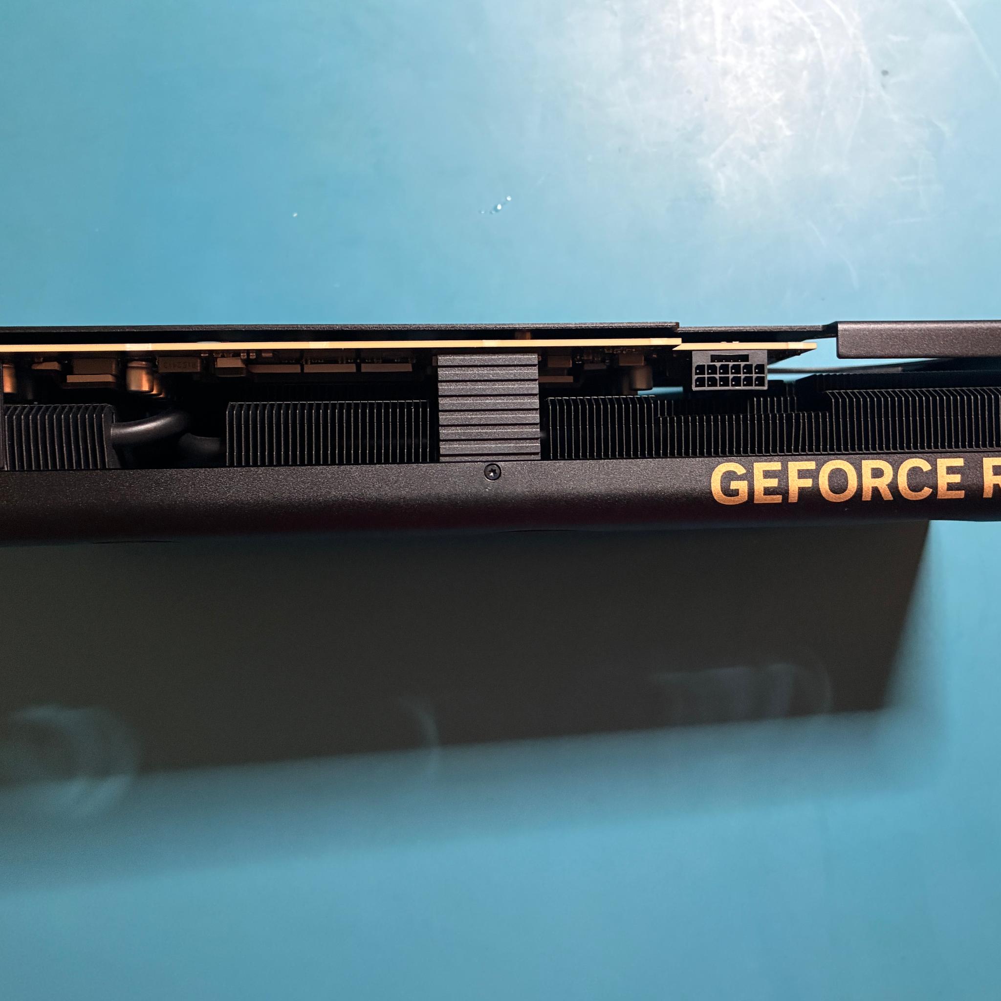 ASUS ProArt GeForce RTX 4080 SUPER 16G - PROART-RTX4080S-O16G (GPU)