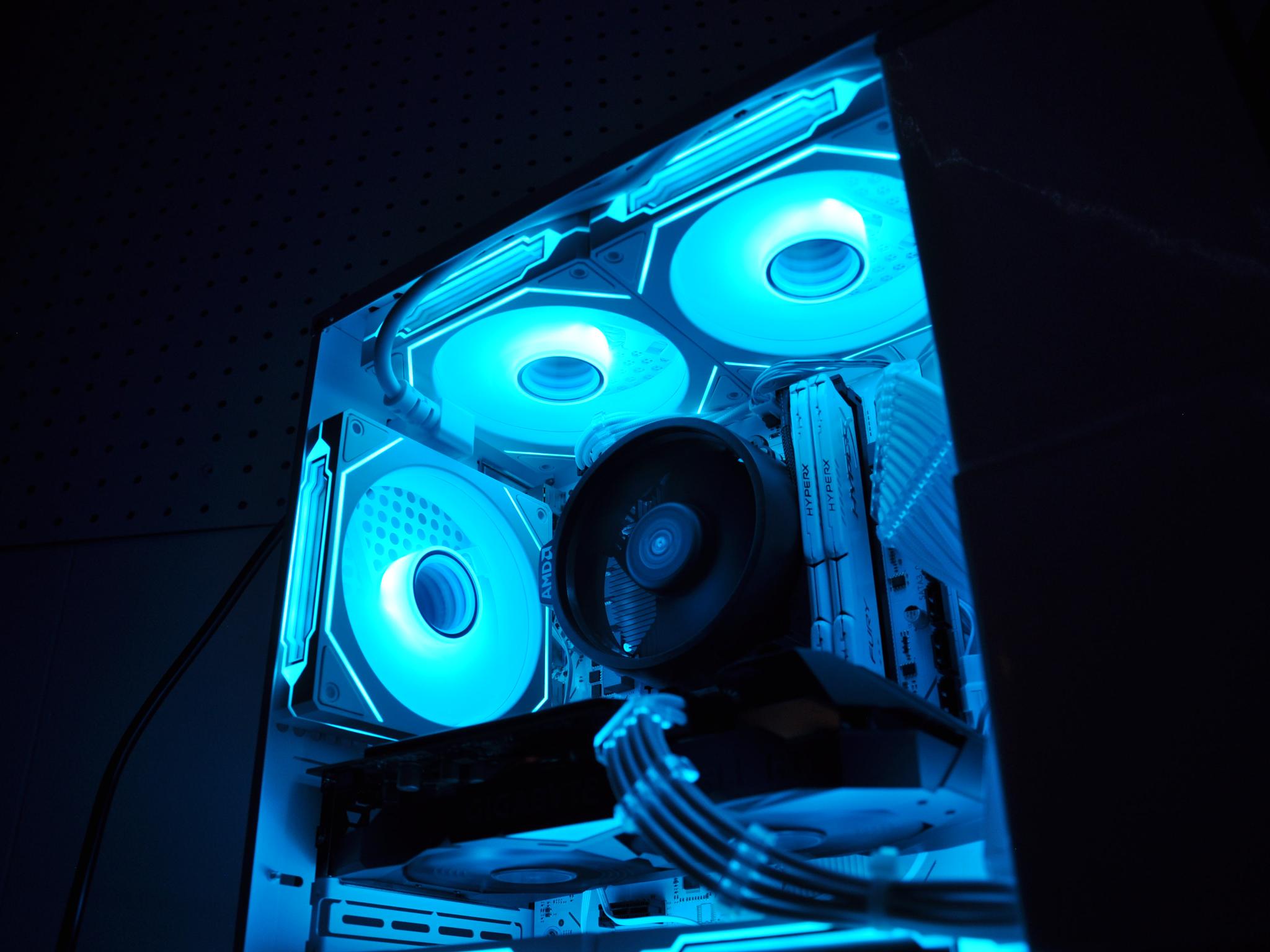 MINI WHITE PC | RTX 2060 OC | AMD RYZEN 5 5500 | 16GB RAM | 1TB GEN 4 SSD | FREE WIFI 6 | $590