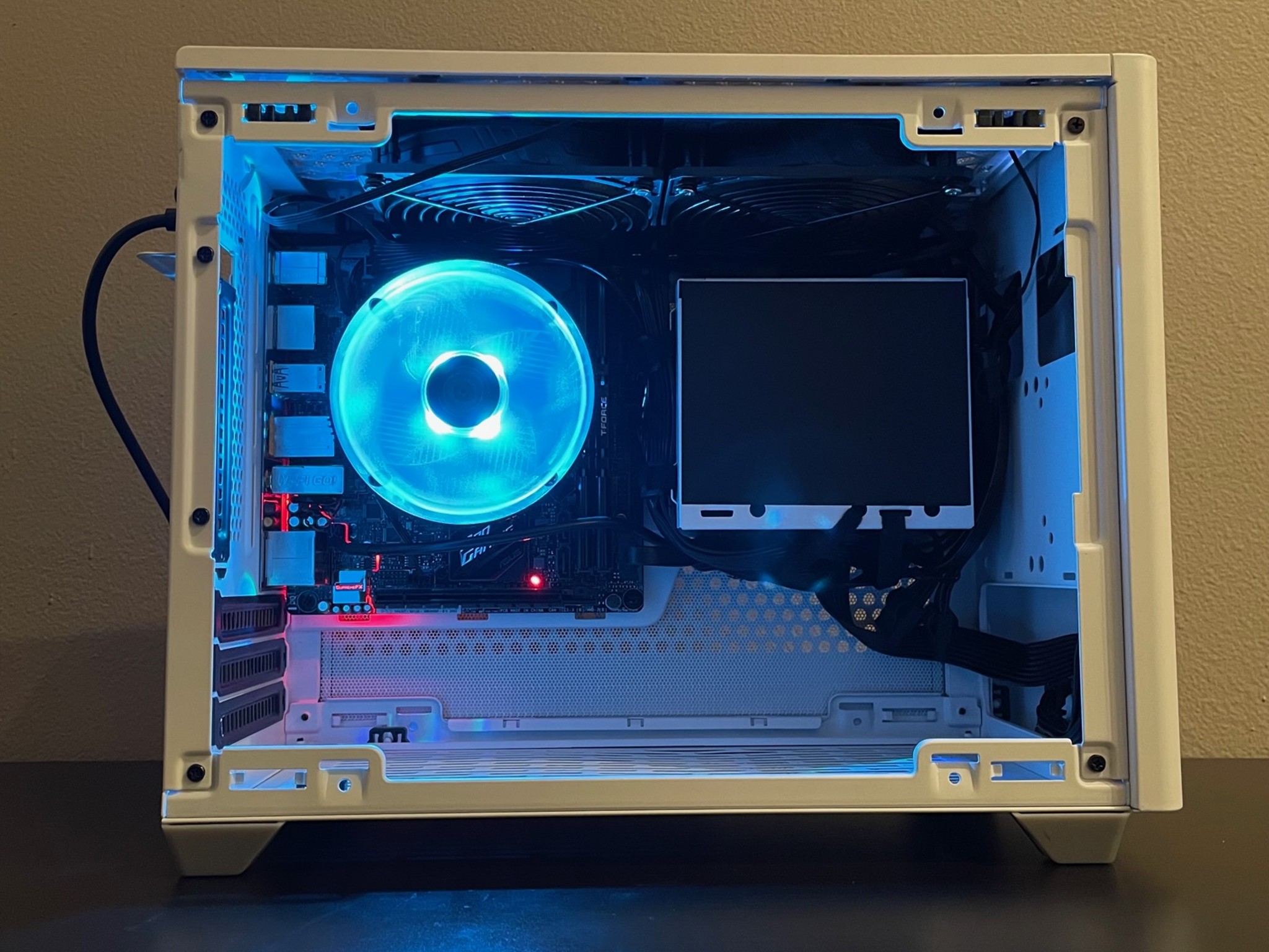 CoolerMaster NR200P ~ i7 6700 ~ 16gb RAM ~ 1TB M.2 SSD ~ z190i Mini-ITX ~ NO GPU!