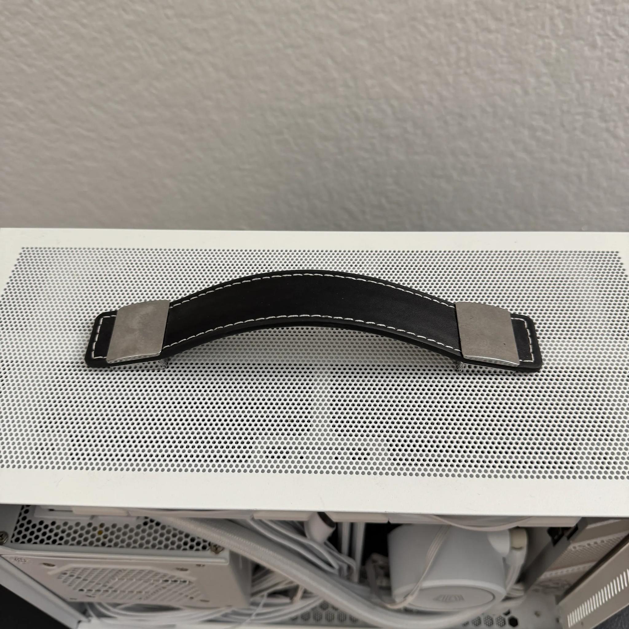 Mini-ITX Gaming Rig w/ Ryzen 7 7800X3D + 4080 SUPER